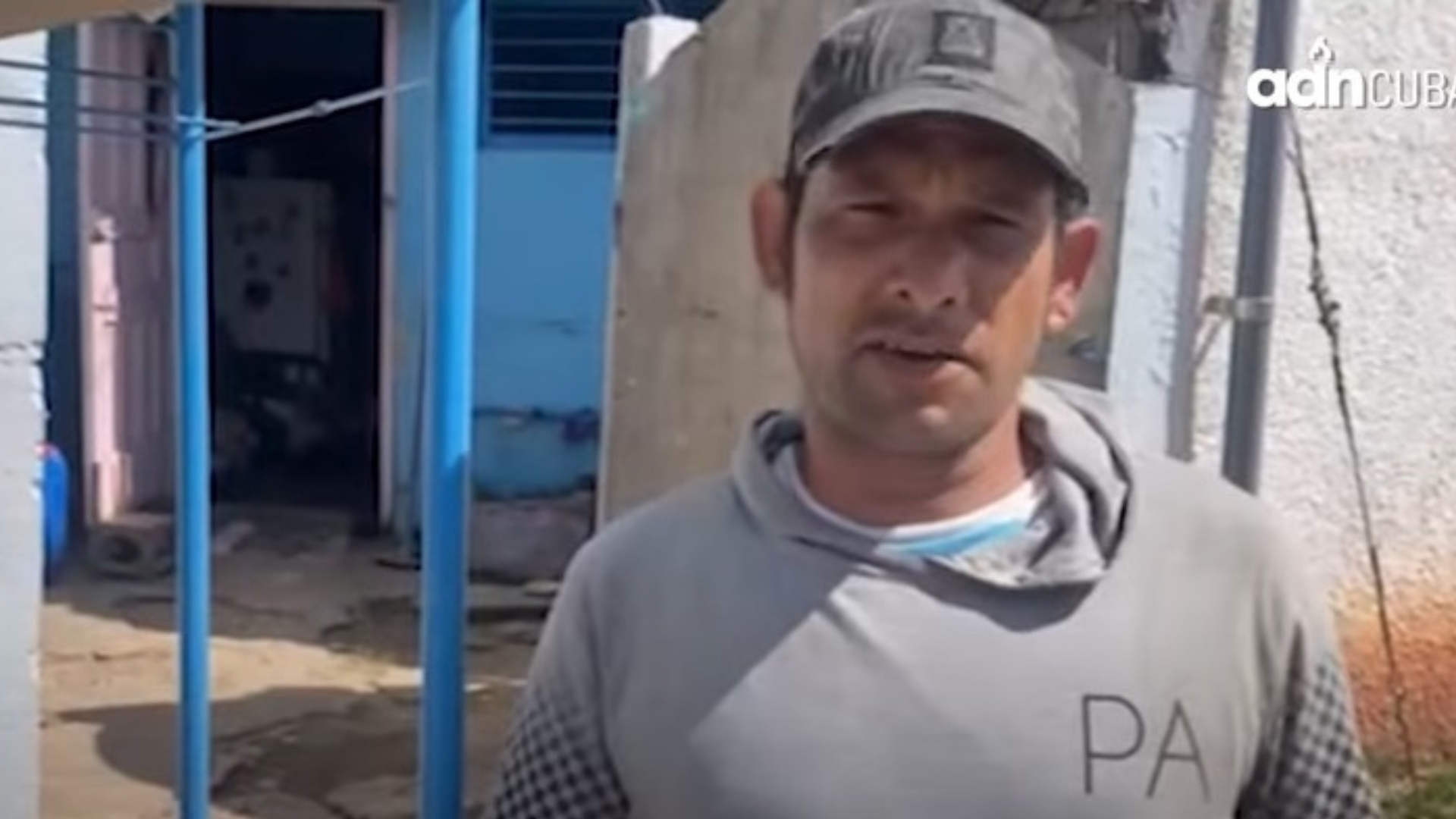 Cuentapropista denuncia abusos del régimen: le cobran una patente que no ha usado