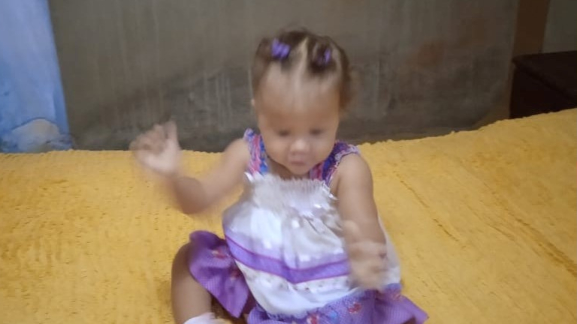 Dan alta médica a bebé sobreviviente de accidente donde fallecieron sus padres