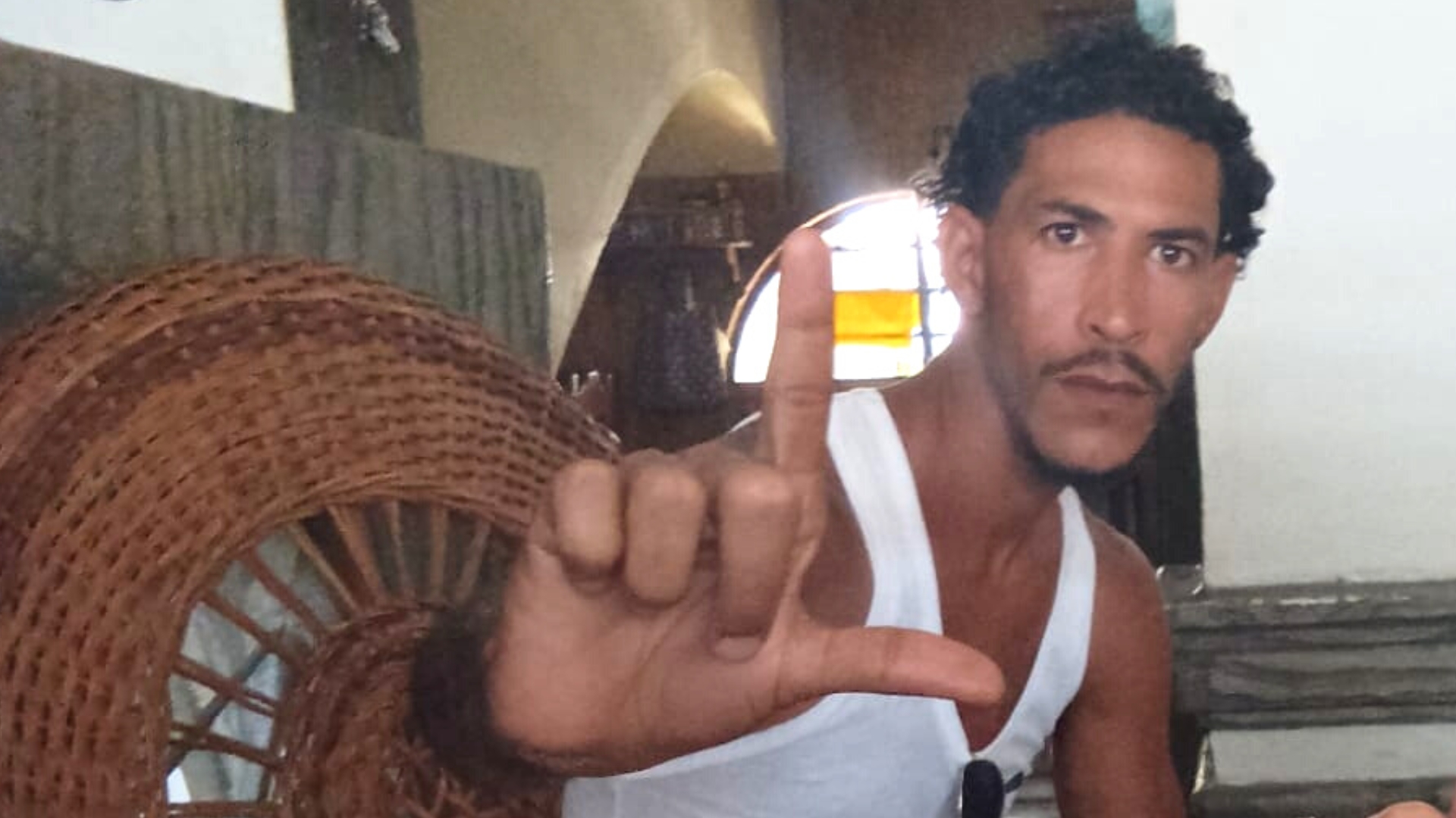 De vuelta a prisión activista cubano Ángel Cuza