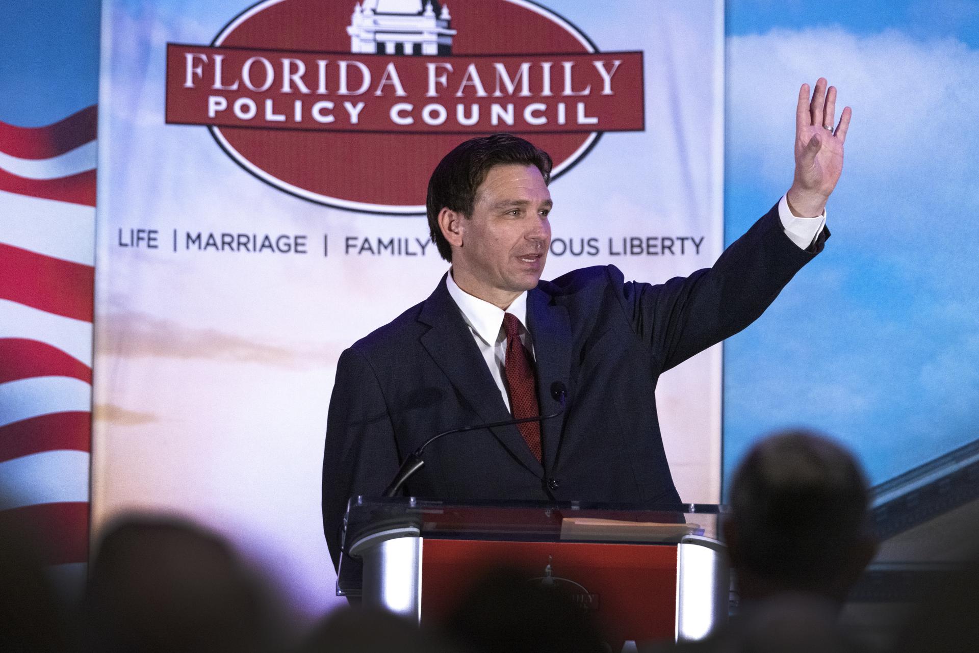 DeSantis doblega a Disney: un juez federal desestima demanda de la compañía contra el gobernador