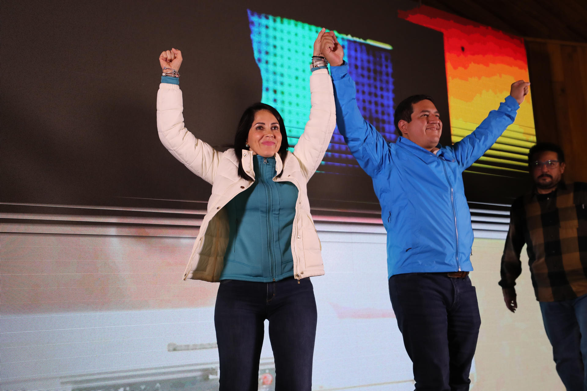 Ecuador se prepara para una segunda vuelta electoral que definirá su futuro