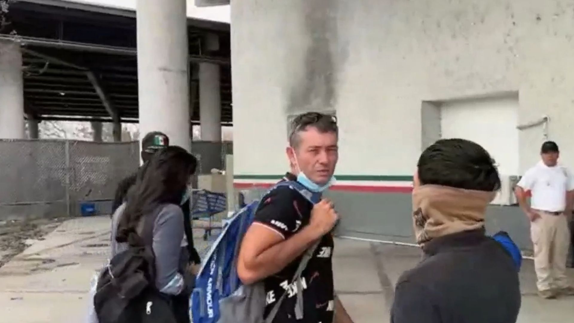 EE.UU. deporta a México a migrantes cubanos que llegaron a la frontera