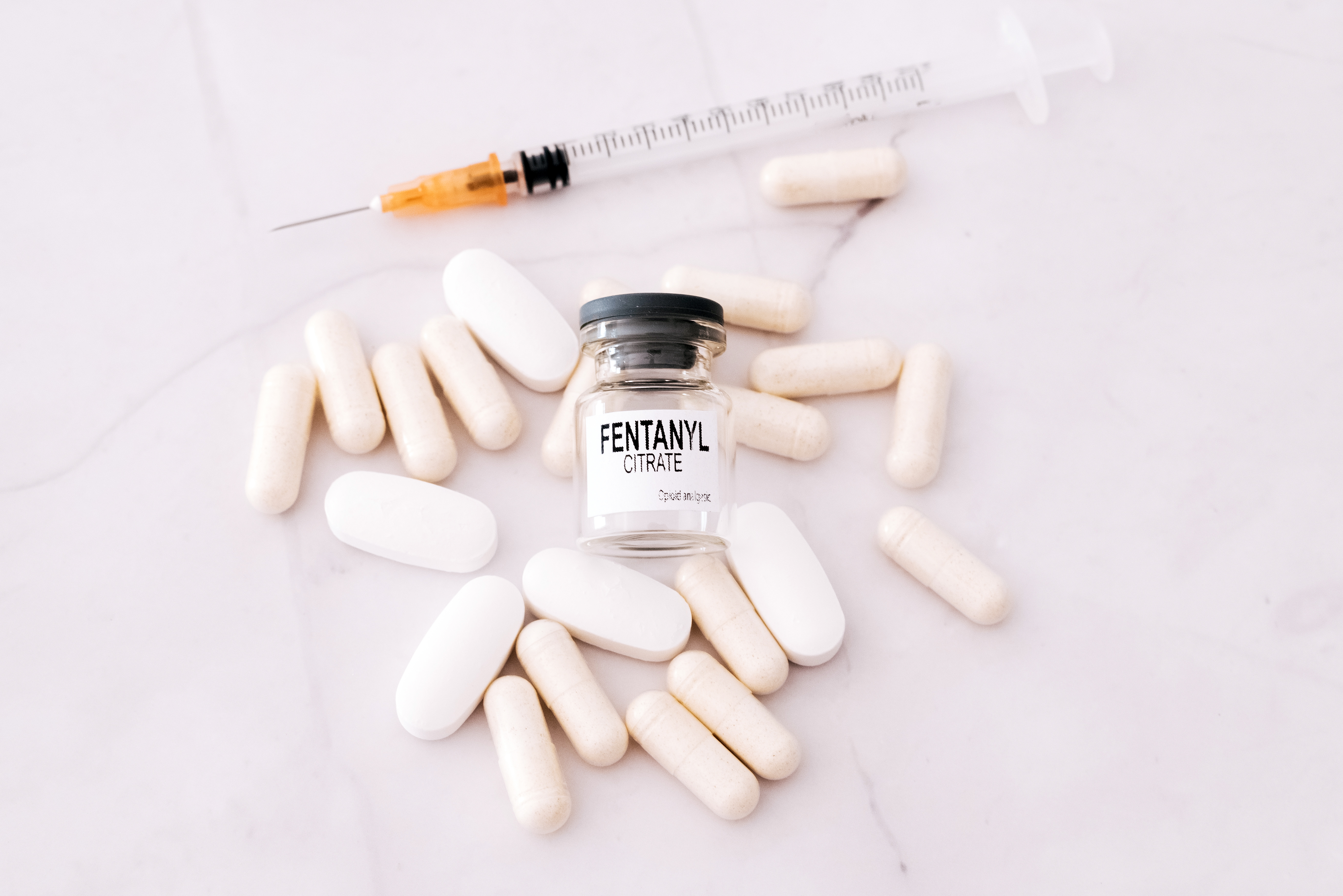 EEUU planea sancionar a traficantes de fentanilo y se reunirá con autoridades mexicanas para abordar la crisis