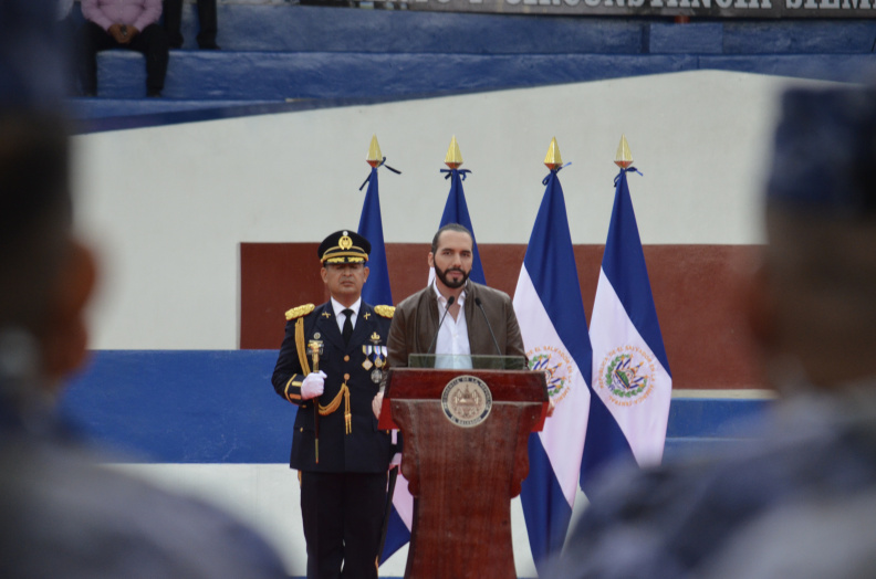 EEUU señala a funcionarios de Bukele por negociar con la pandilla MS-13