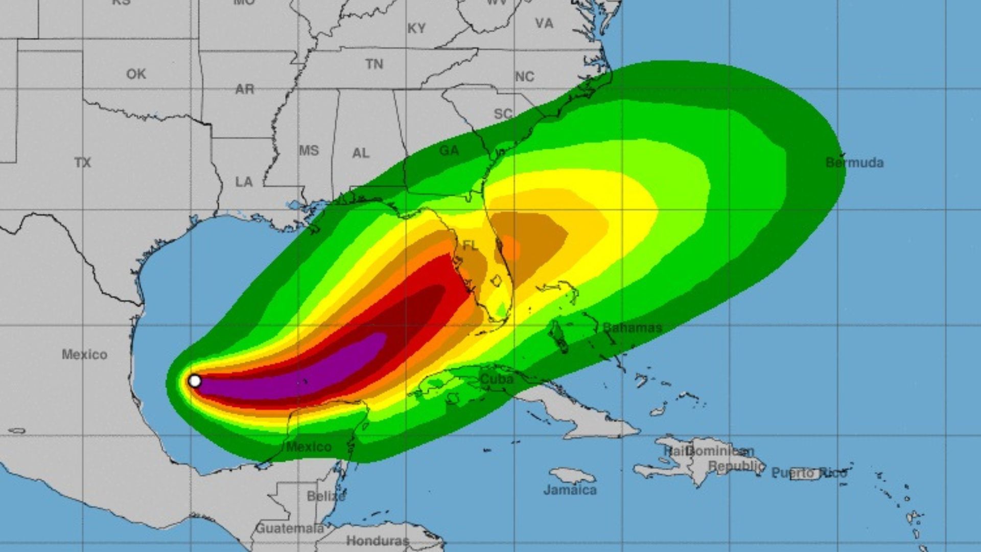 El huracán Milton baja a categoría 4 y sigue rumbo a Florida: "Continúa siendo muy peligroso"