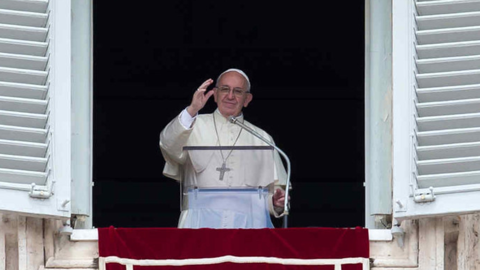 El papa Francisco revela que ya firmó su carta de renuncia
