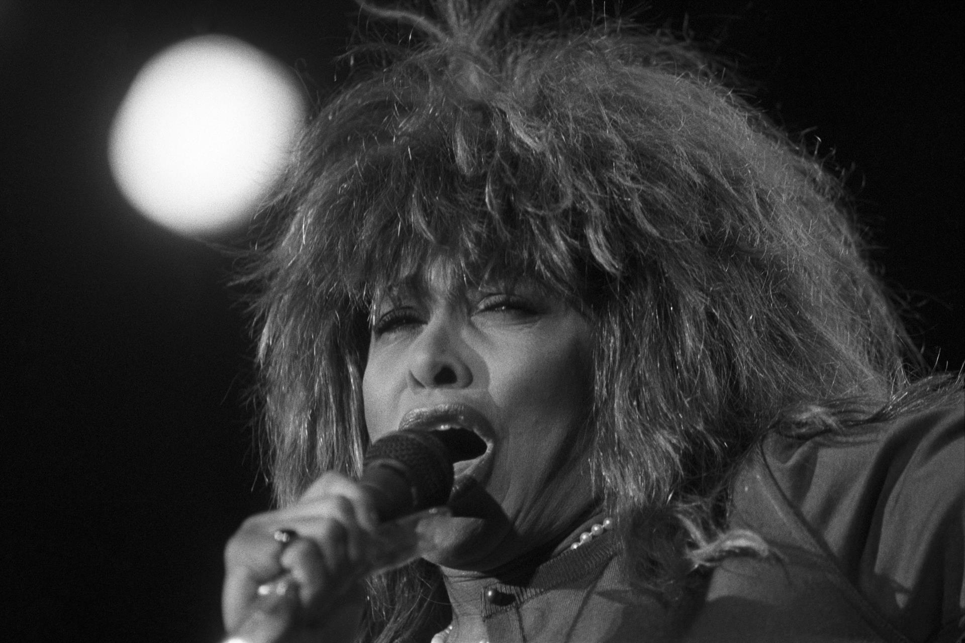 Emotivo adiós de sus fans a Tina Turner