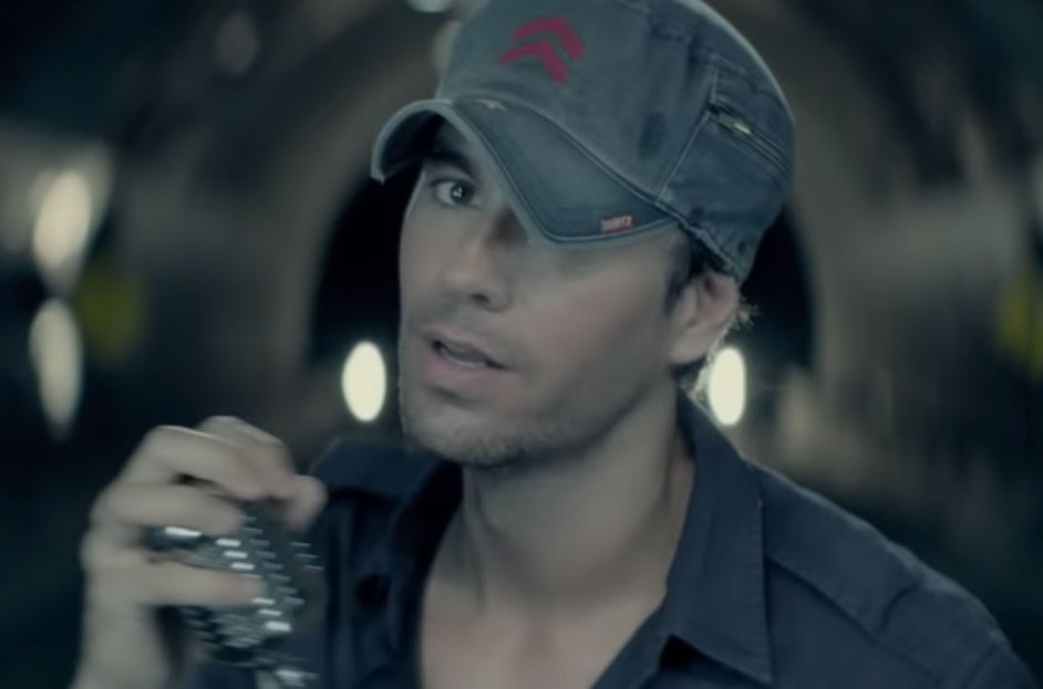 Enrique Iglesias revela los secretos mejor guardados detrás del videoclip “Bailando”