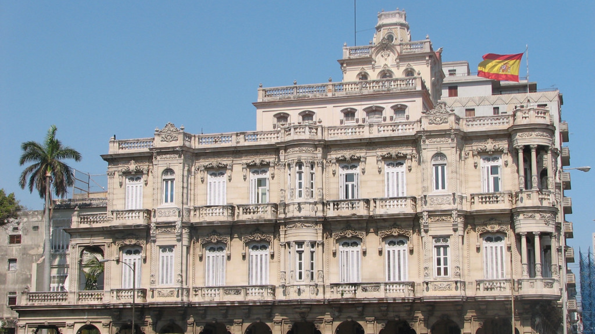 España reabre citas para solicitud de pasaporte en La Habana