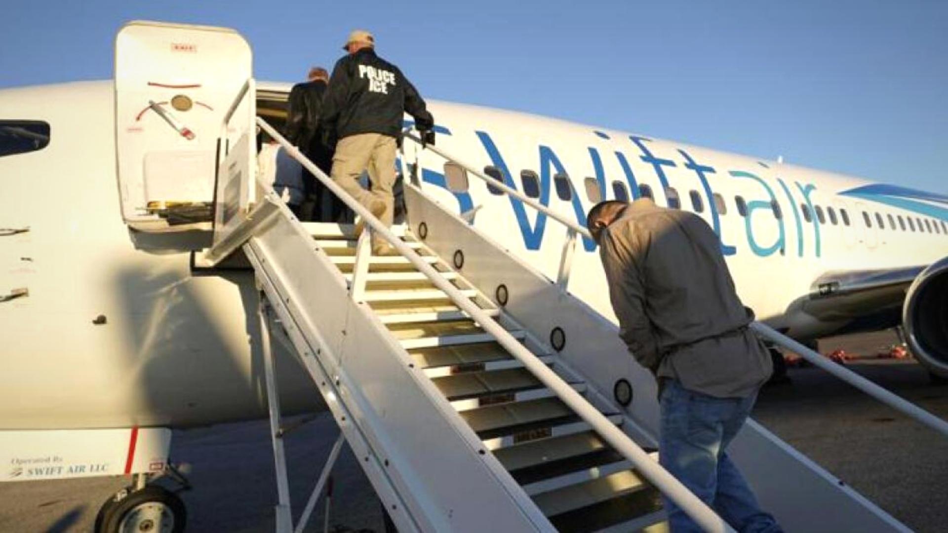 Estados Unidos regresa a Cuba en vuelo de deportación a 45 migrantes