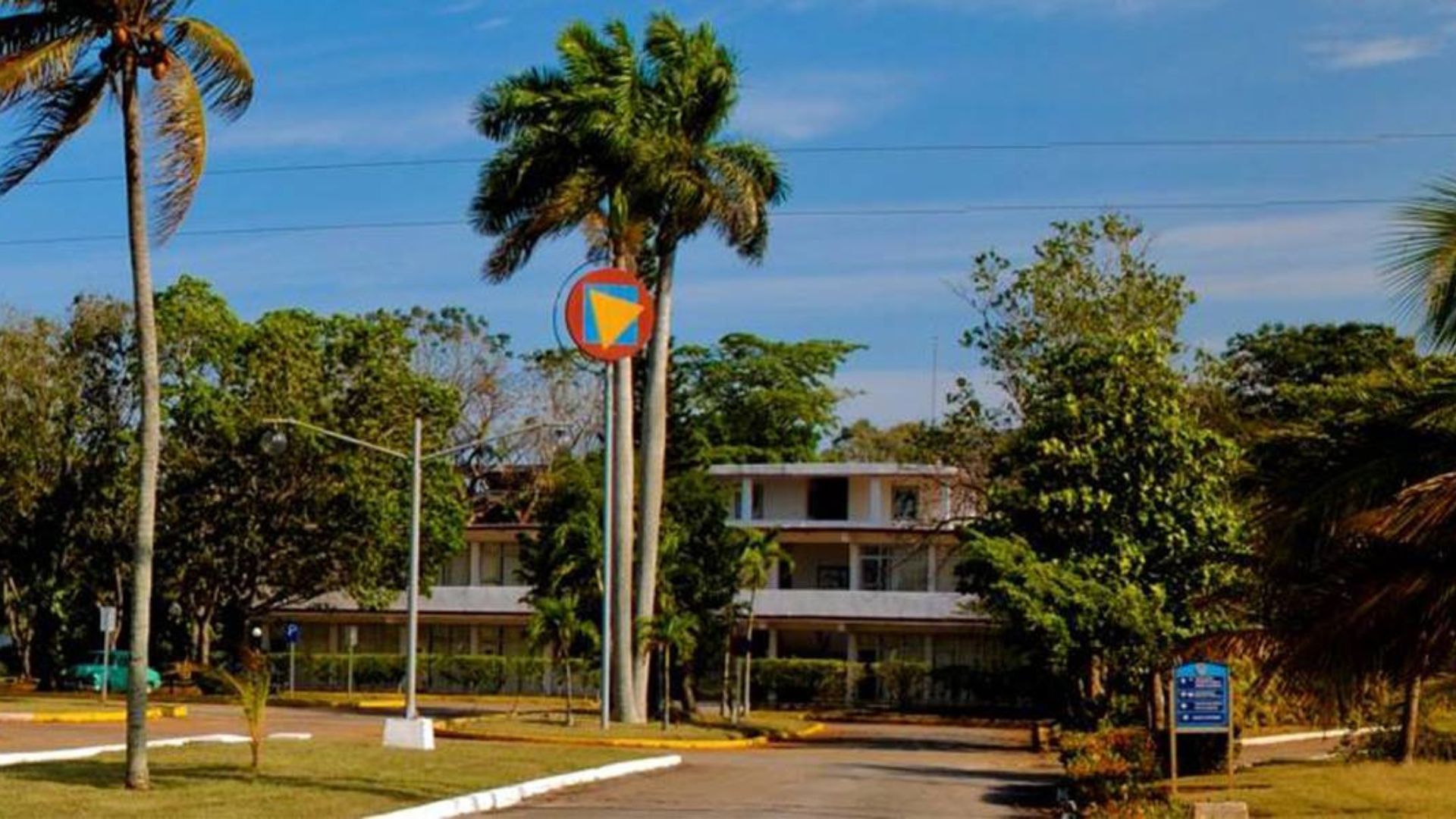 Estudiantes del EICTV piden solucionar pésimas condiciones del centro