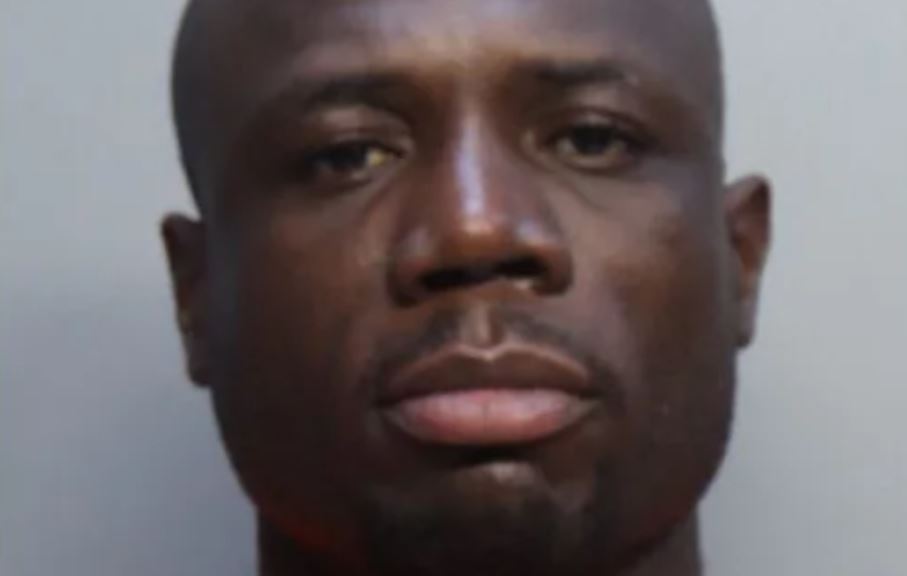 Exboxeador profesional acusado de planear tiroteo masivo en Miami