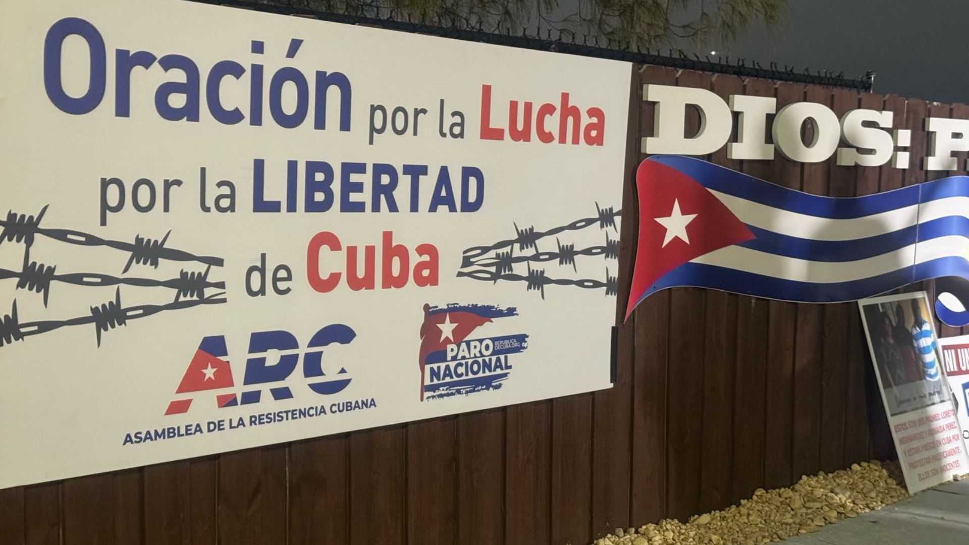 Exilio cubano se une en oración por los presos políticos 