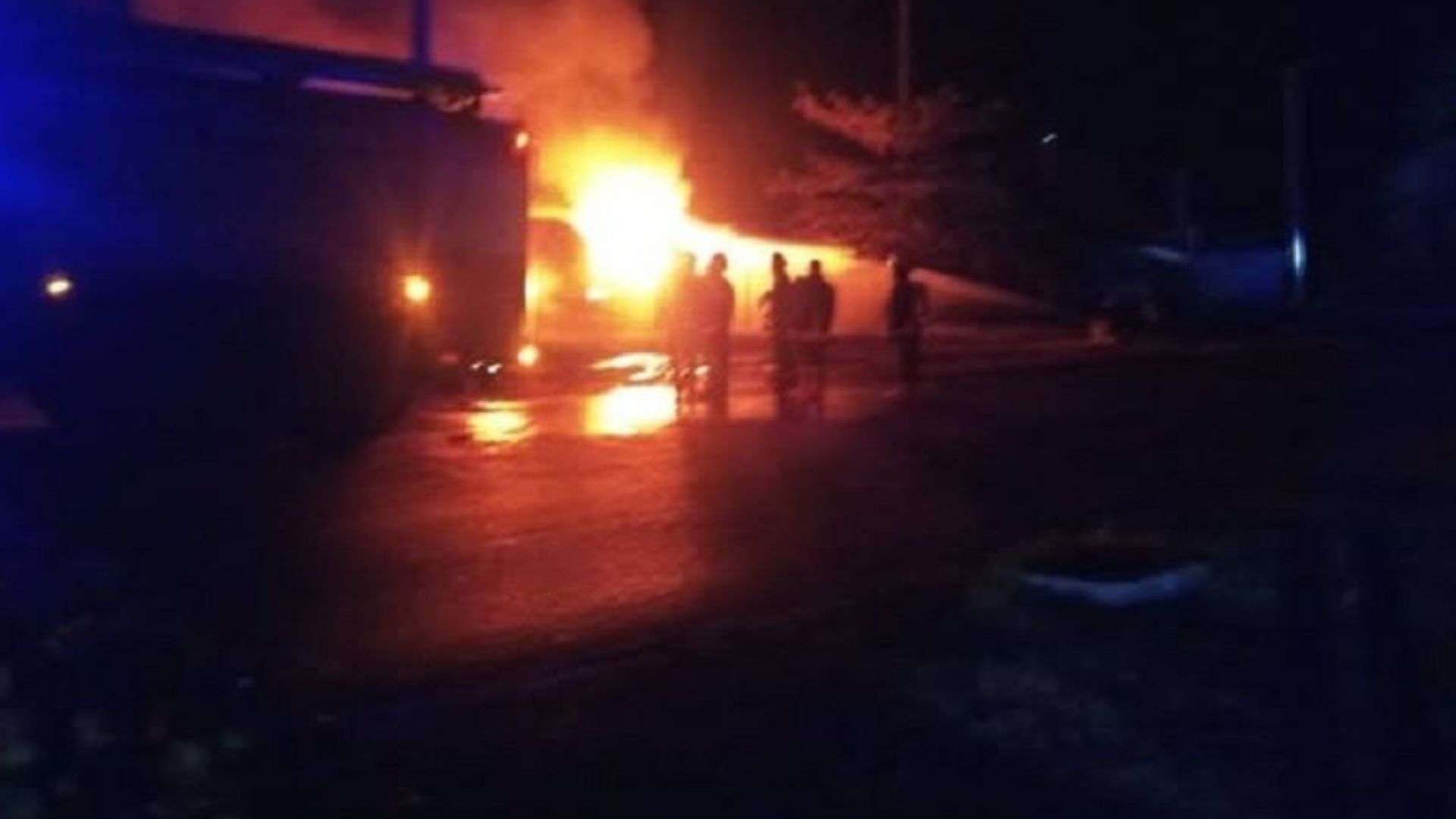 Explosión e incendio de grandes proporciones deja un lesionado crítico en Sancti Spíritus