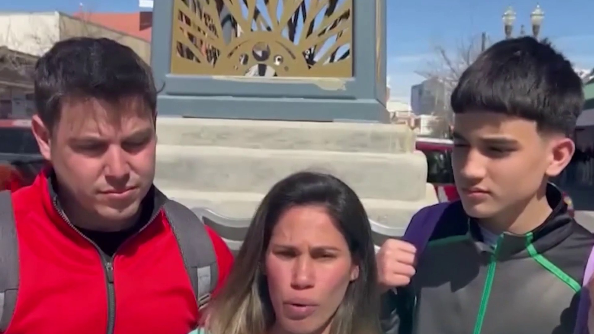 Familia cubana se reúne en EEUU después que inmigración los separó en frontera