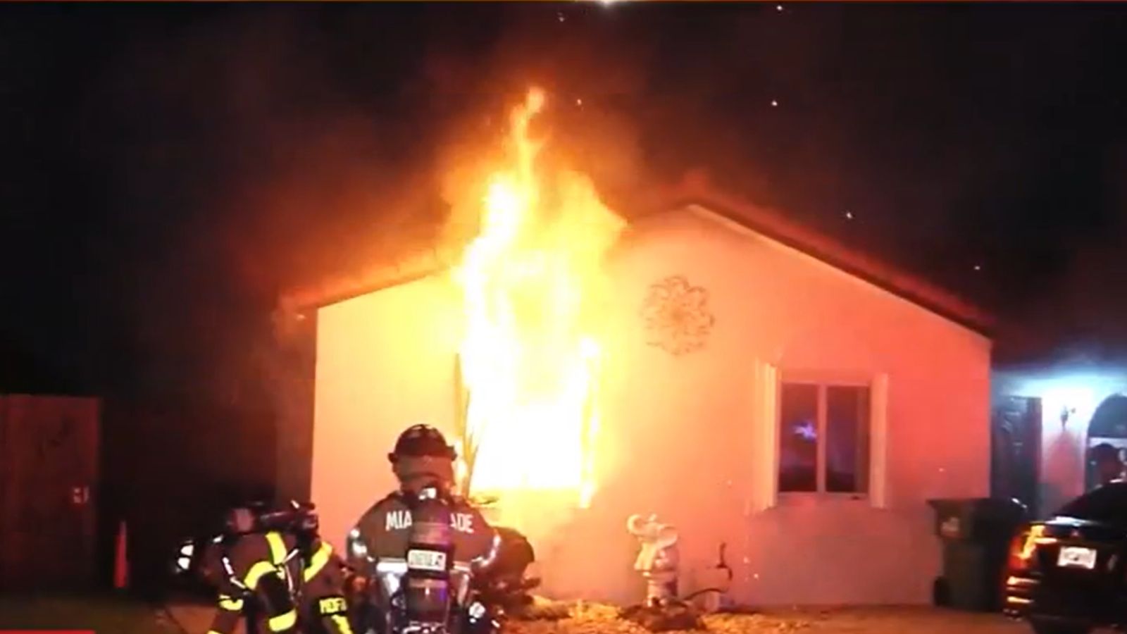 Familia de Miami-Dade lo pierde TODO tras incendiarse su casa