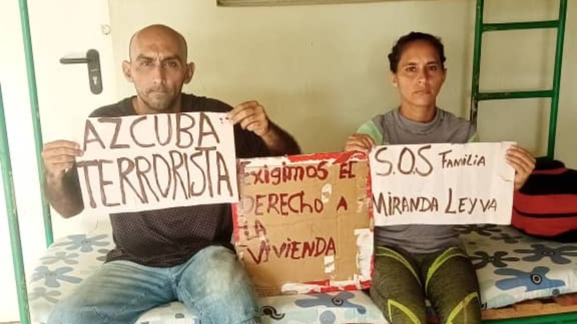 Familia Miranda Leyva lleva 20 días protestando en albergue donde vive hacinada