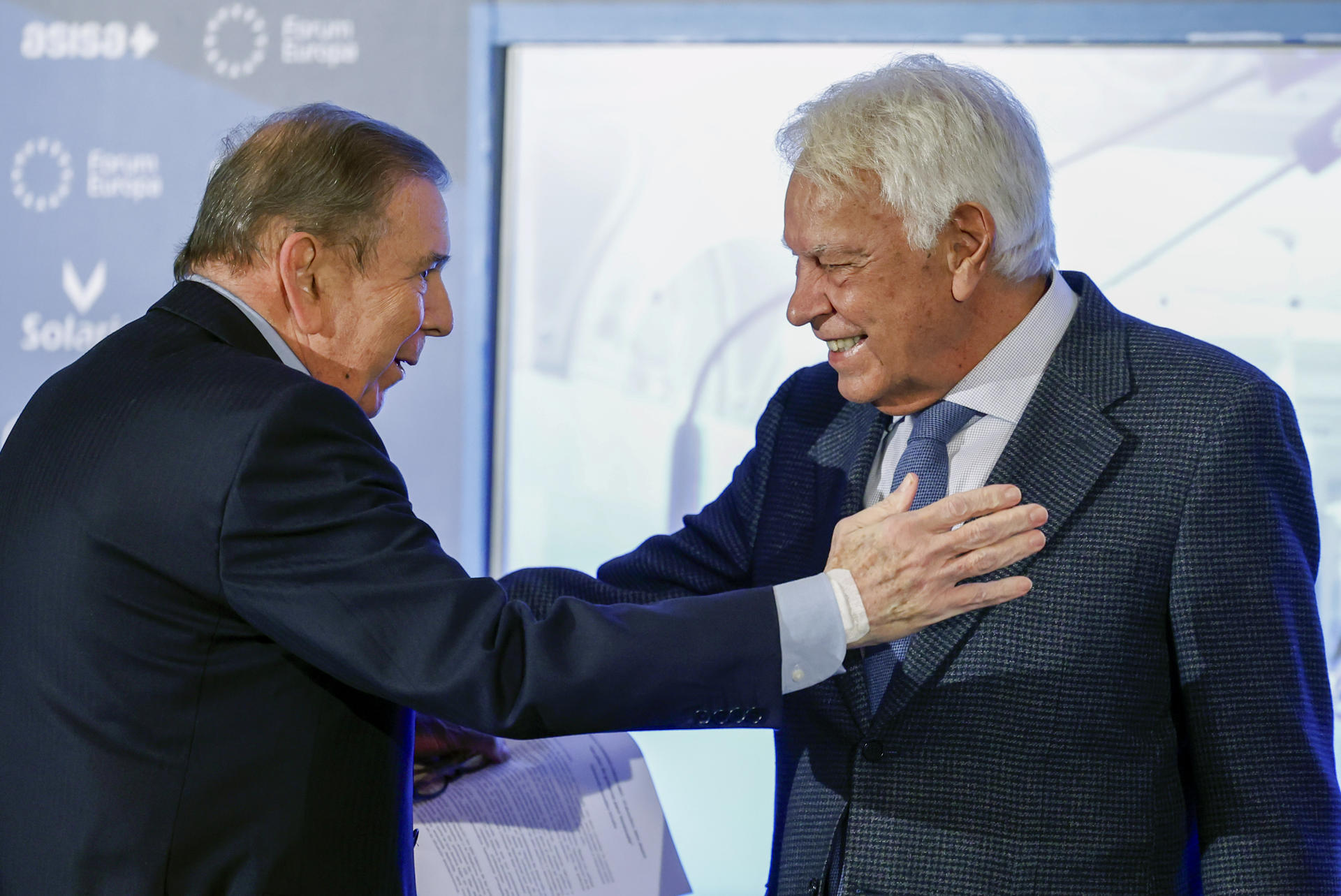 Felipe González denuncia que Maduro reprime con la ayuda de La Habana