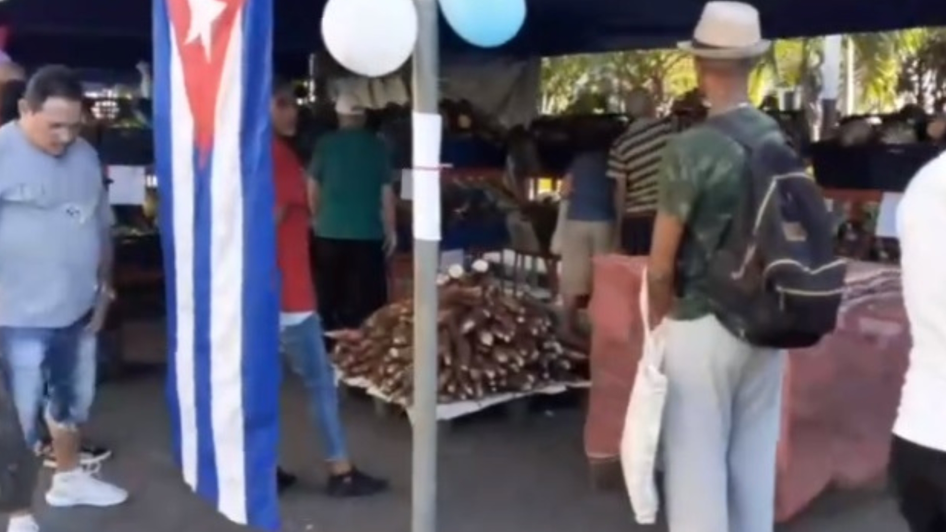 Ferias en La Habana: la igualdad en Cuba es un mito