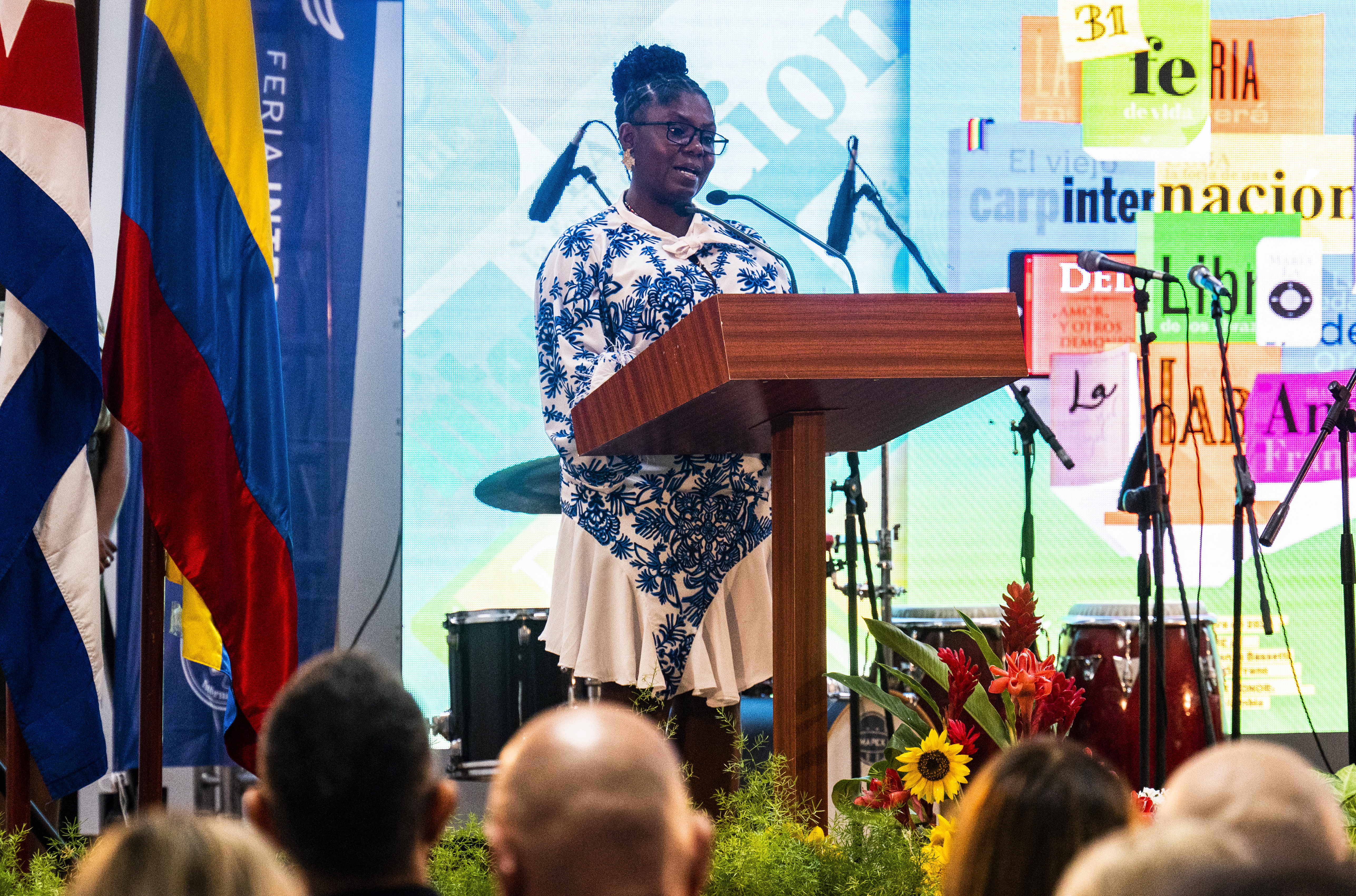 Francia Márquez elogia el decadente sistema de salud de Cuba y quiere implementarlo en Colombia