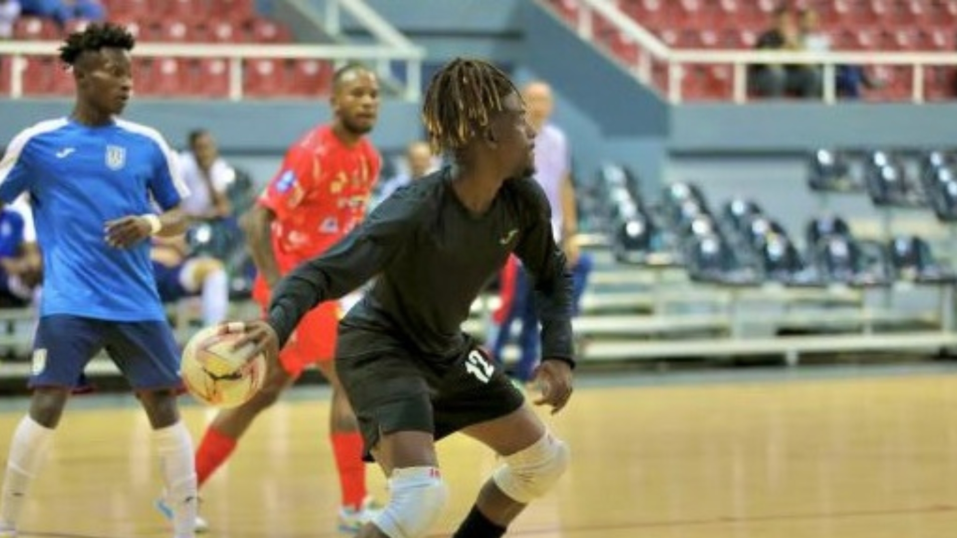 Futbolista que se fugó en España: “Vivir en Cuba es muy difícil”