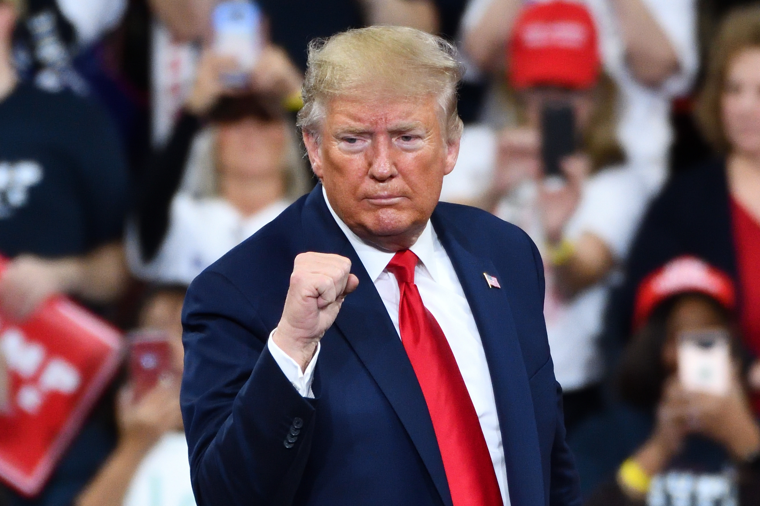 Gran jurado de Manhattan acusa a Trump por supuestos pagos ilegales a estrella porno