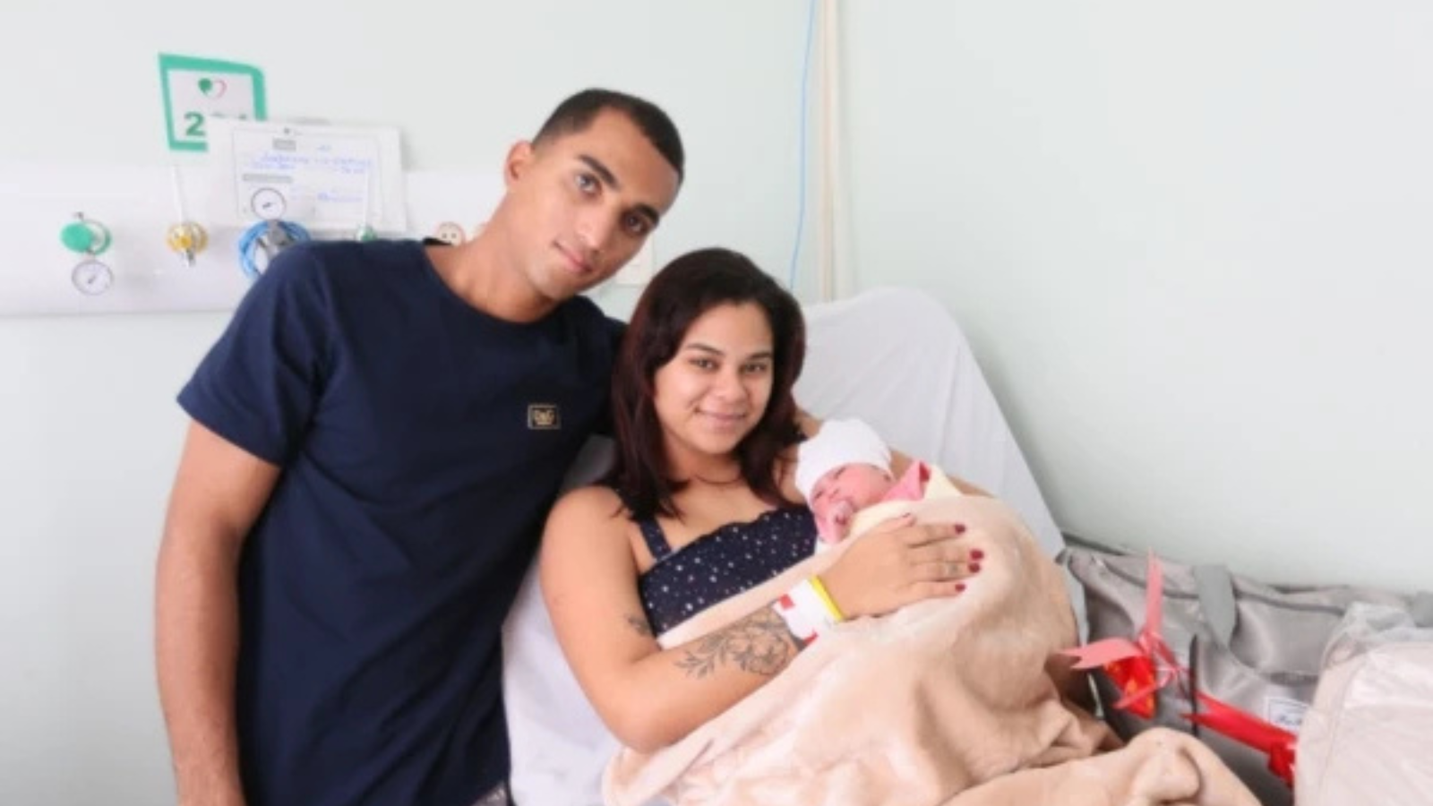 Hija de cubanos es la primera niña que nace en 2025 en municipalidad de Brasil