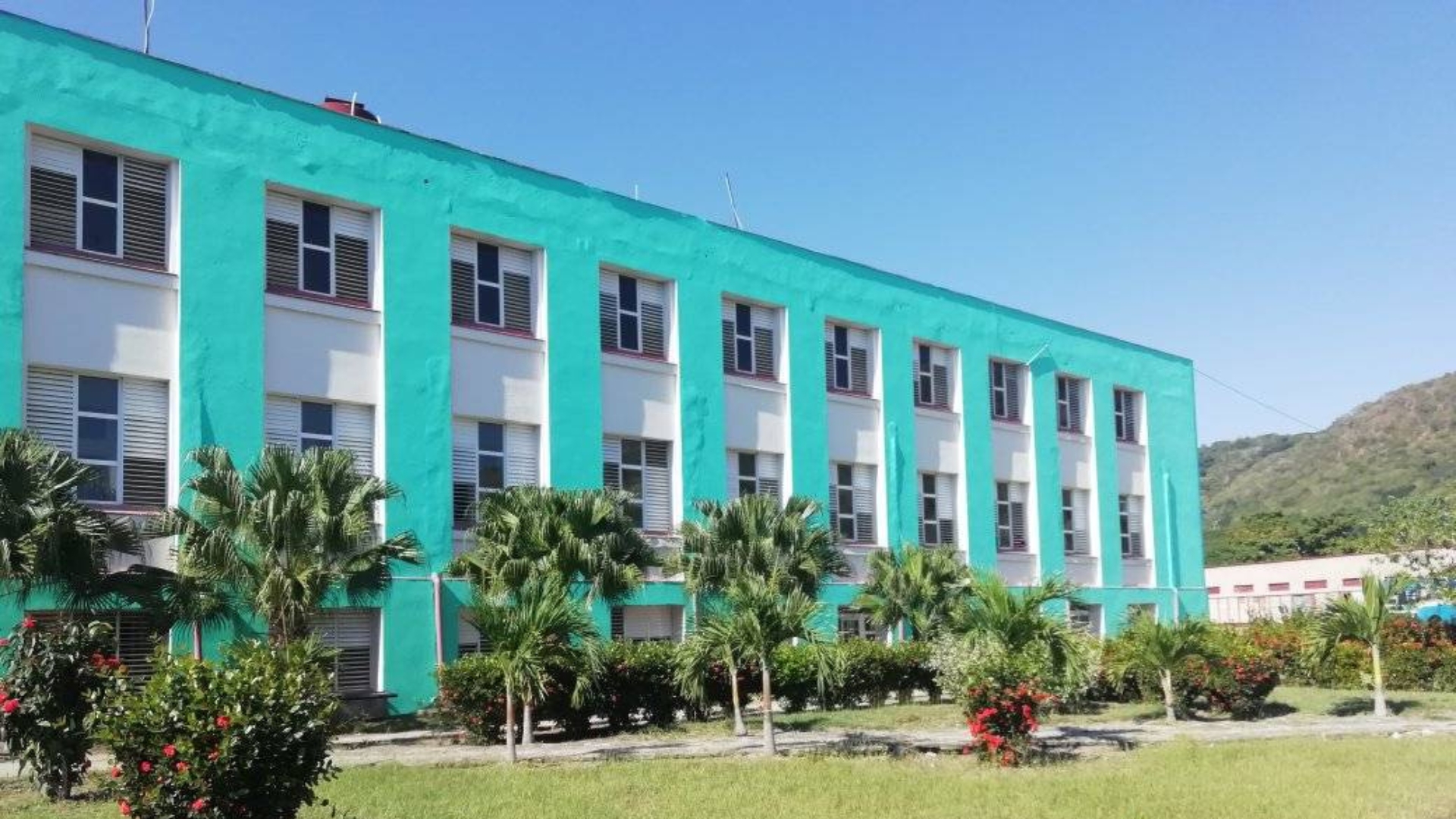 Hospital donde detuvieron a empleados con corazones robados trabaja “limpio y organizado”, según el régimen