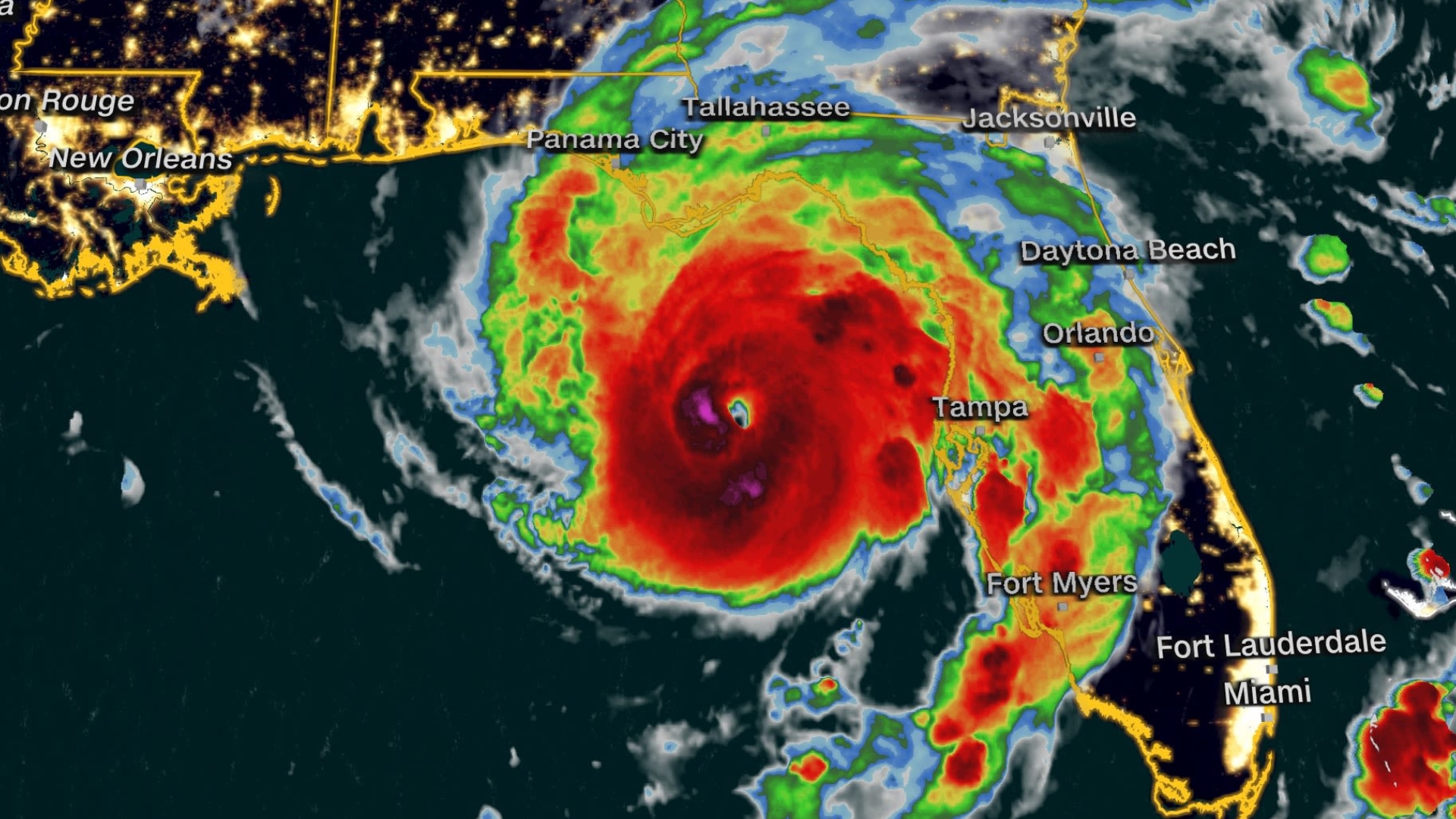 Huracán Idalia alcanza la categoría 4 antes de tocar tierra en Florida
