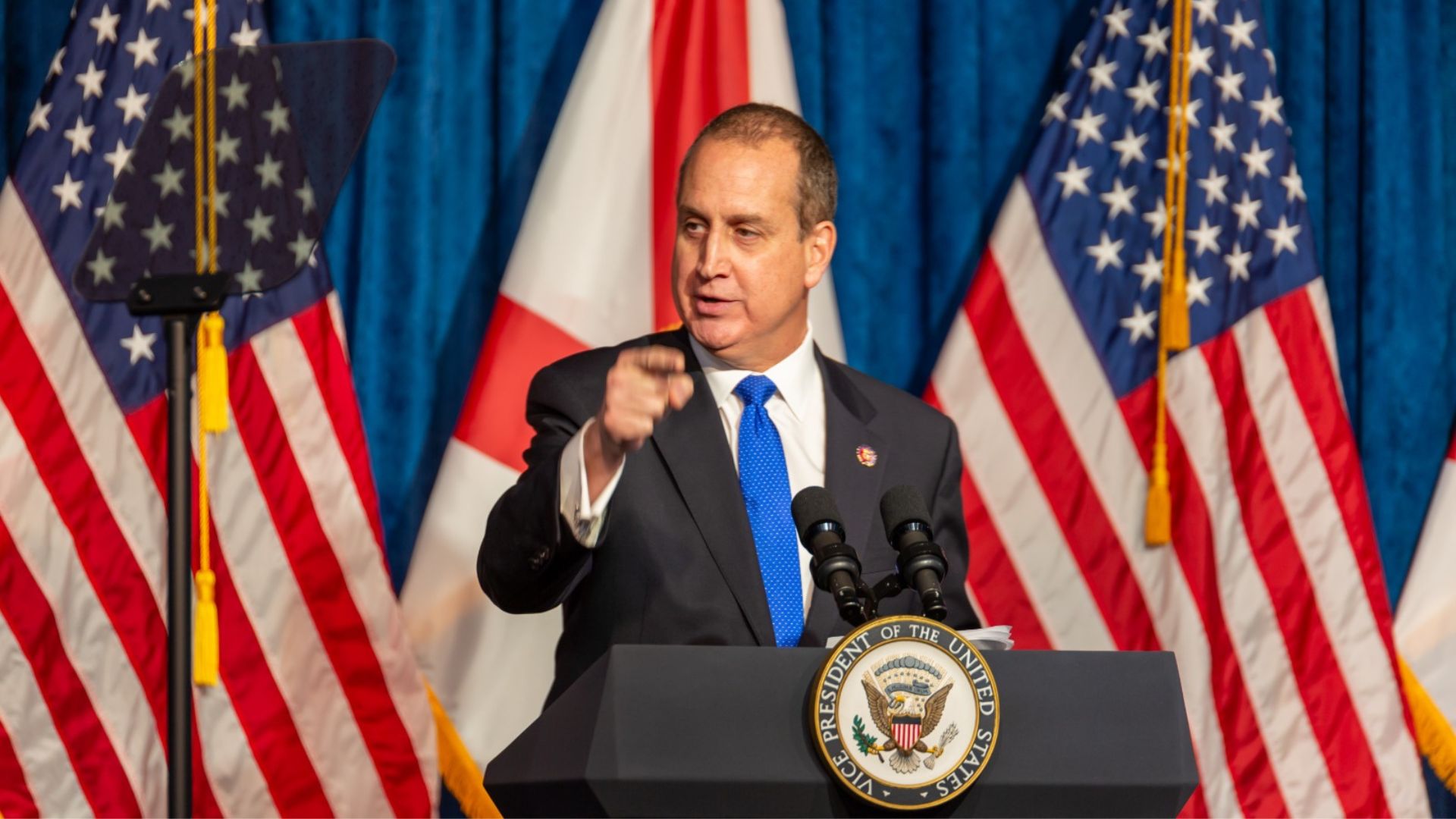 “Imprudente y peligroso”: Díaz-Balart rechaza visita de militares y funcionarios cubanos a instalaciones de EEUU