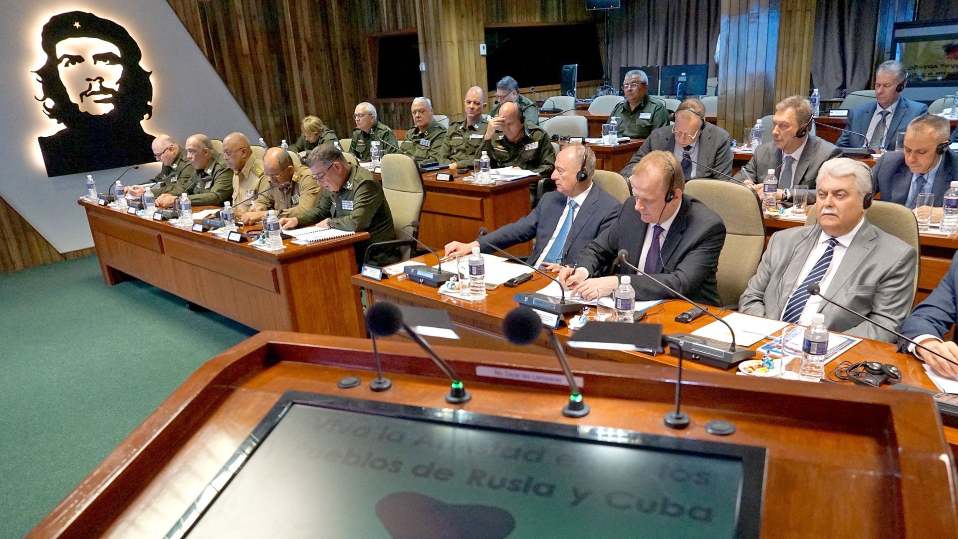 Investigación revela detalles de colaboración Rusia-Cuba en telecomunicaciones y “ciberseguridad”