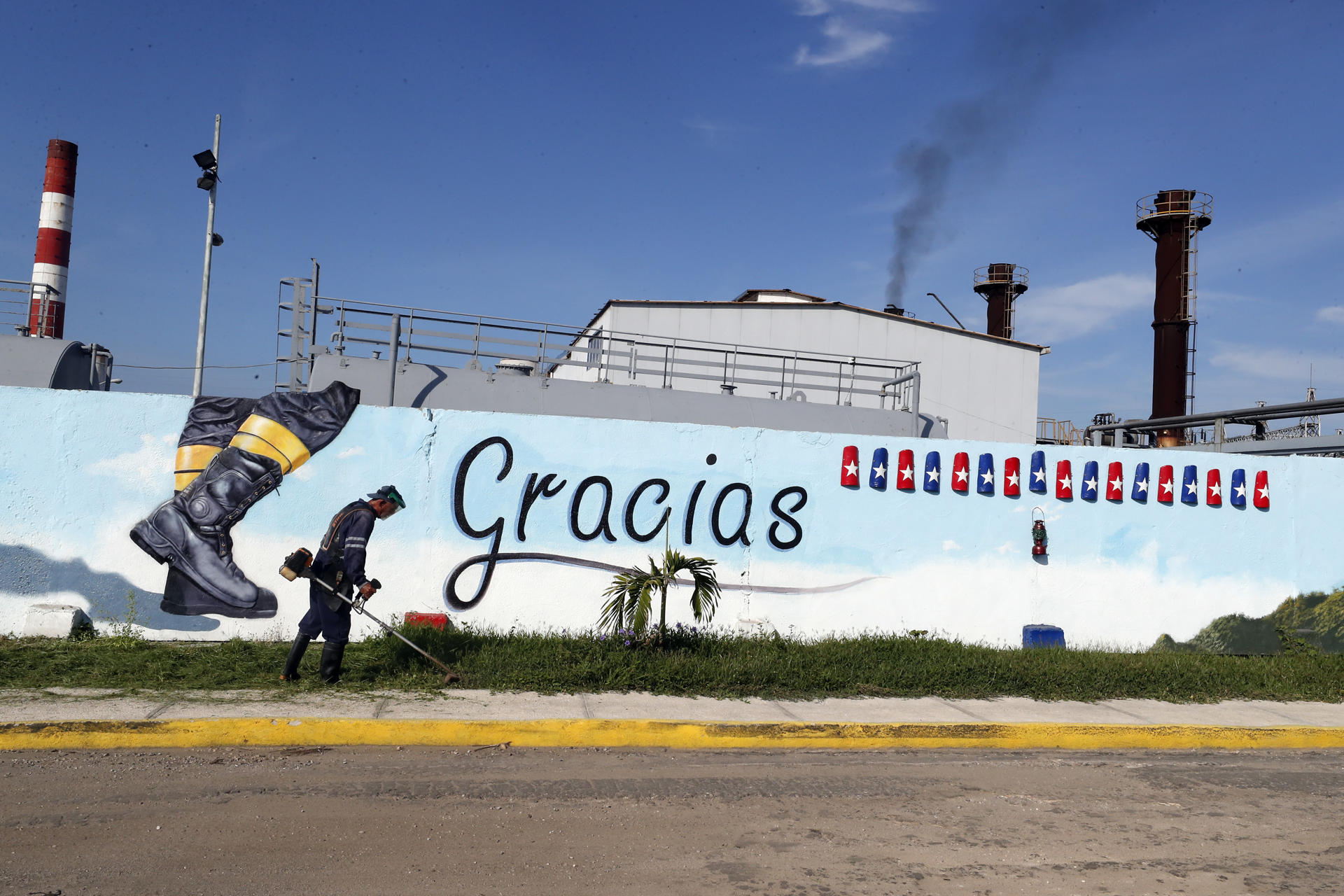 "Jamás vi algo así", recuerda testigo del incendio industrial en Cuba, un año después