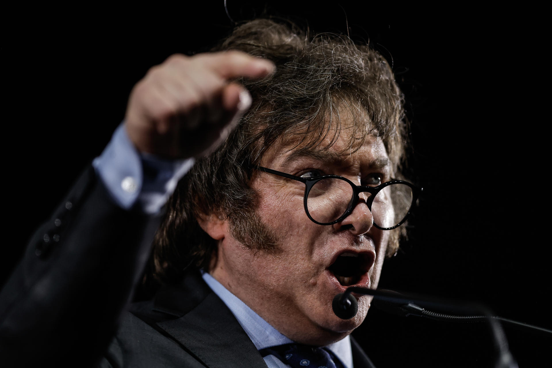 Javier Milei: ¿El próximo presidente de Argentina? Análisis de su victoria