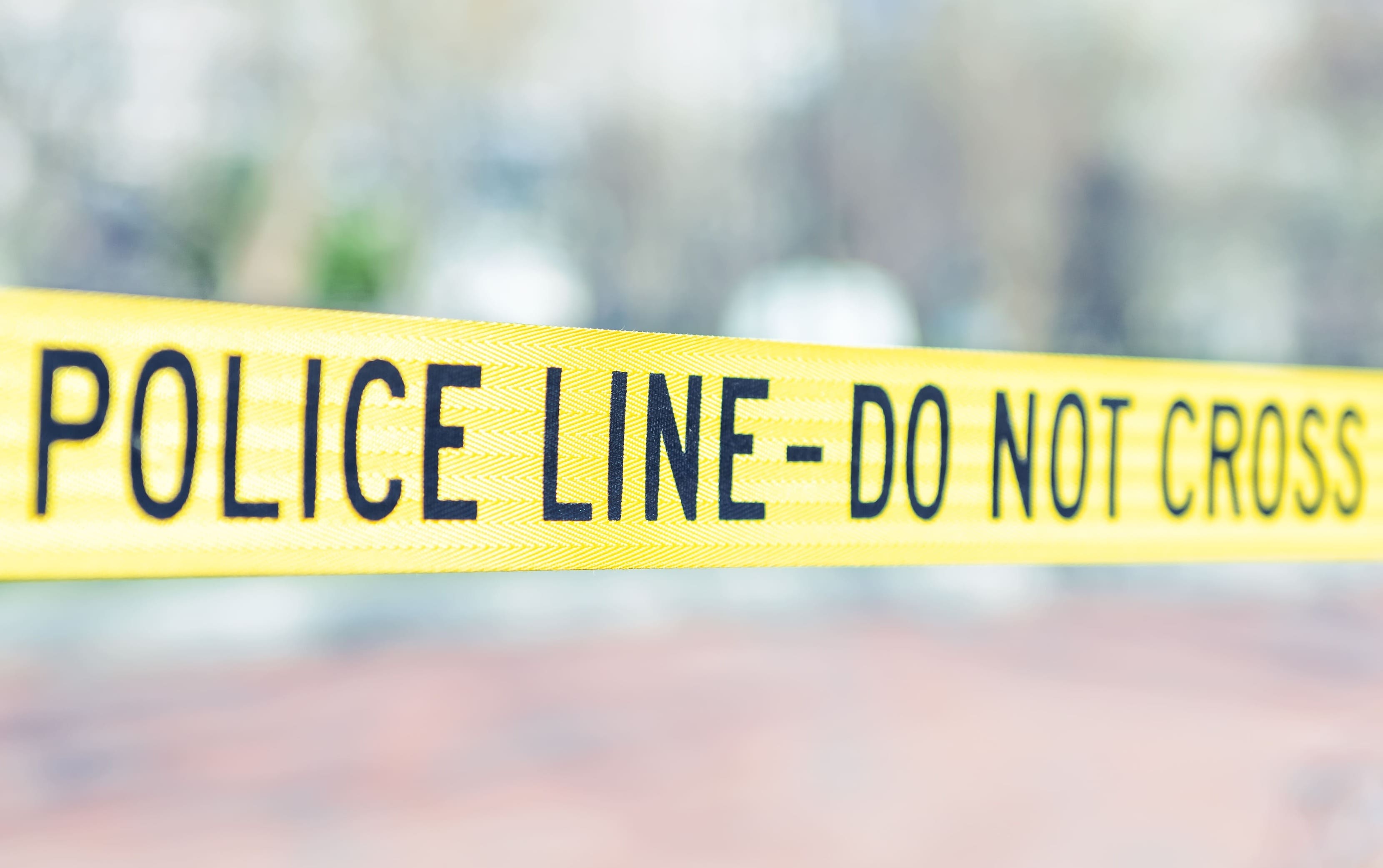 Joven de 17 años es baleado tras tiroteo en un complejo de apartamentos en Miami-Dade