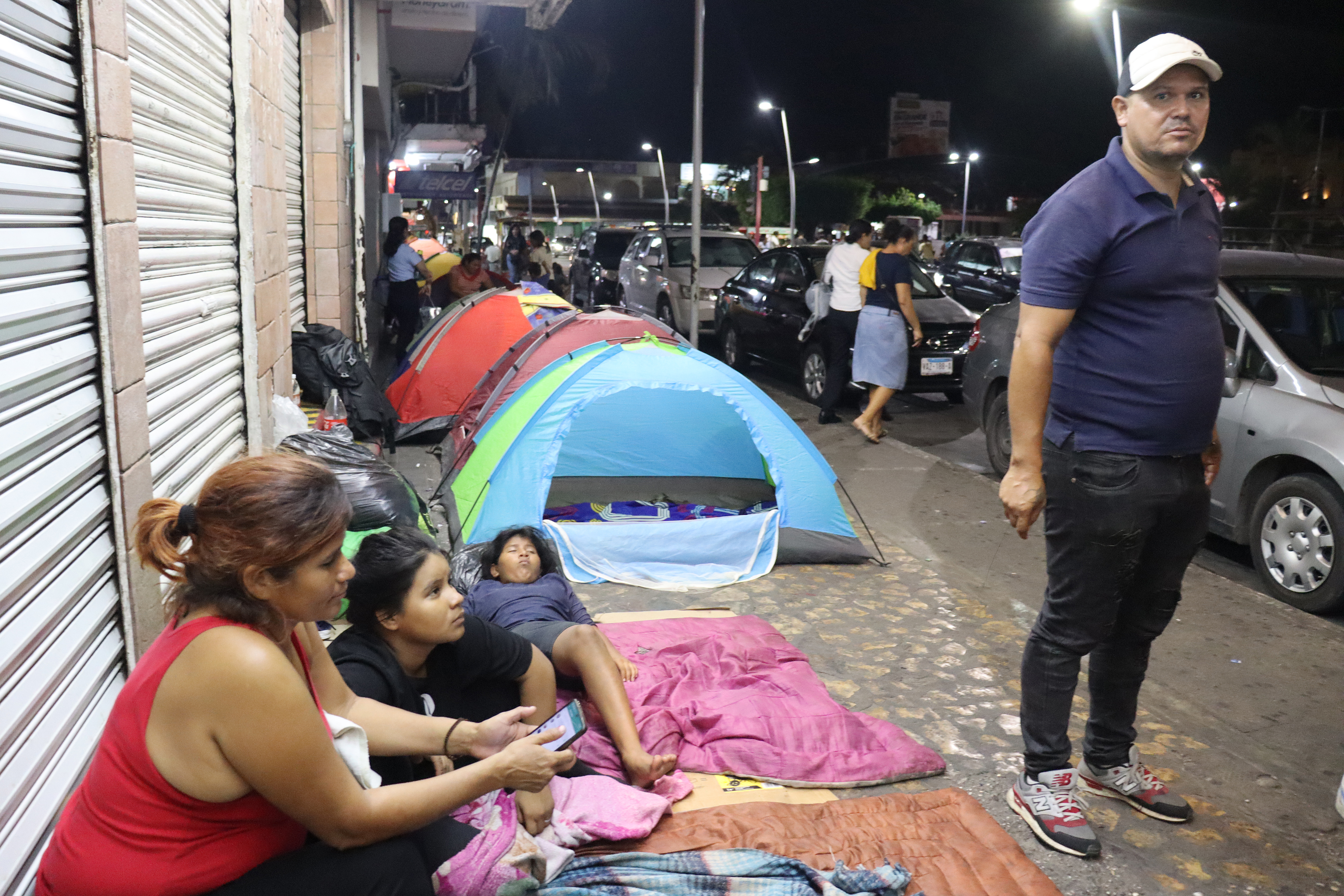 Juez permite seguir demanda contra EEUU por programa "Permanecer en México"