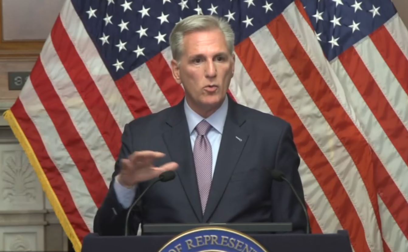 Kevin McCarthy no volverá a postularse como presidente de la Cámara tras ser derrocado