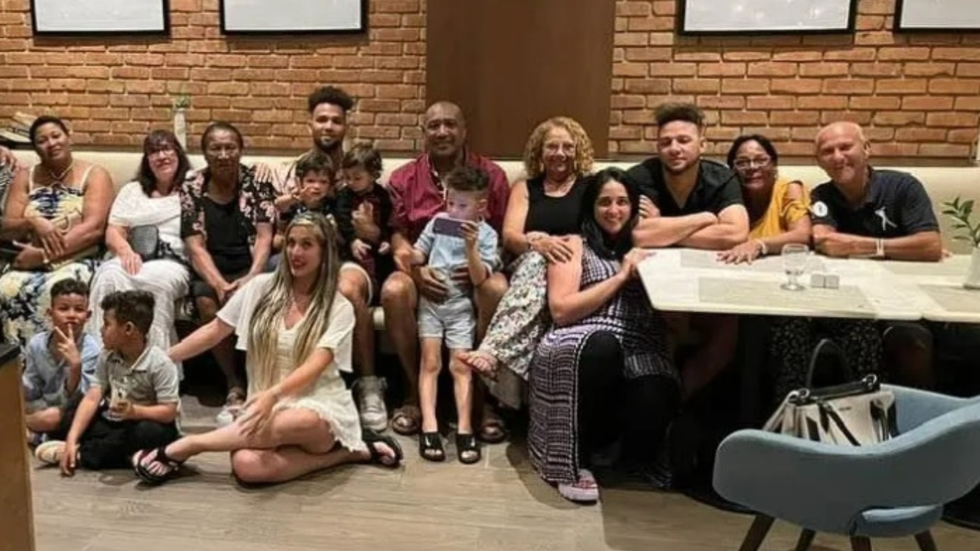 La familia Gurriel se reúne en Dominicana después de siete años