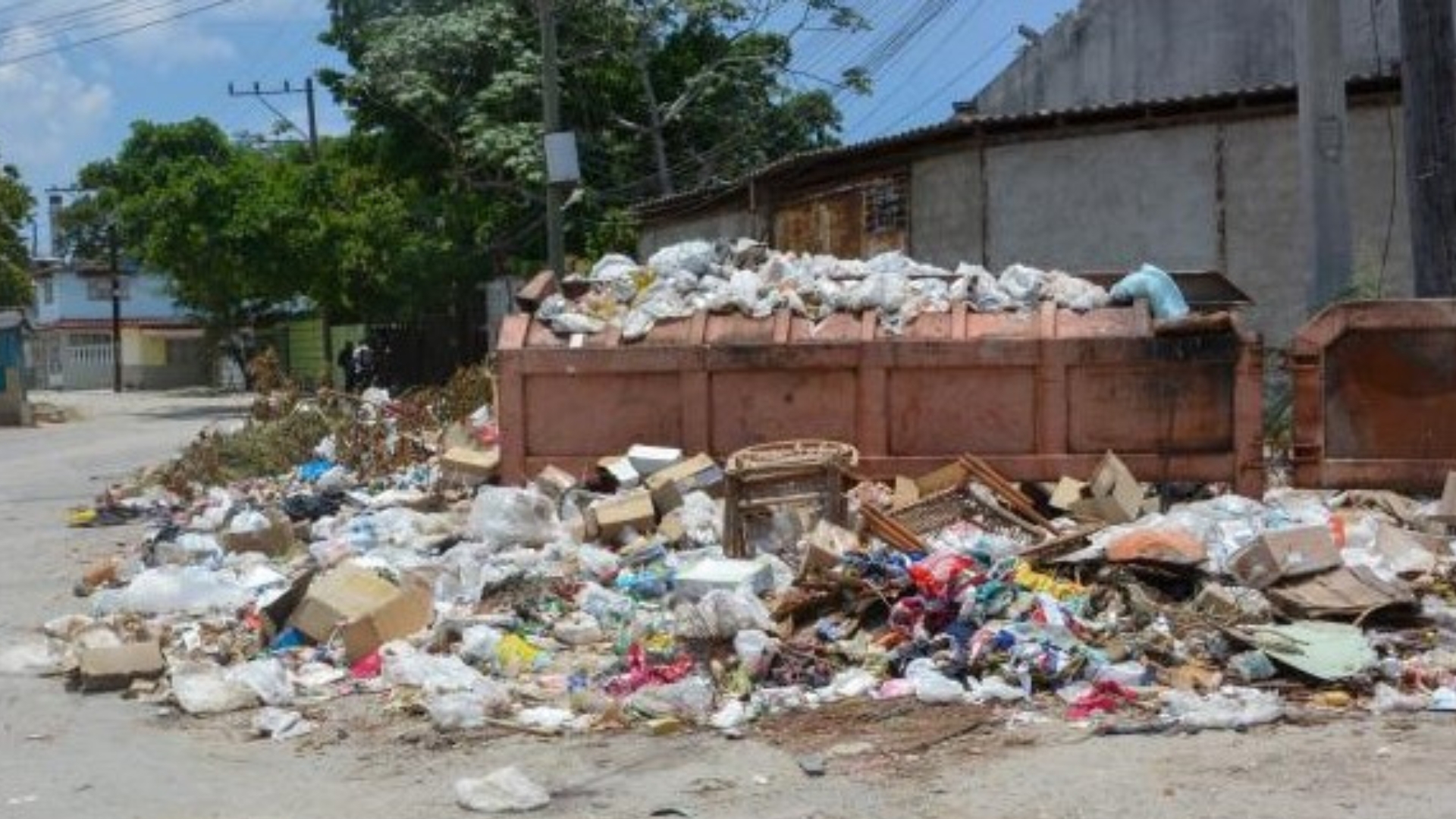 La Habana: régimen confirma grave crisis con la recogida de basura