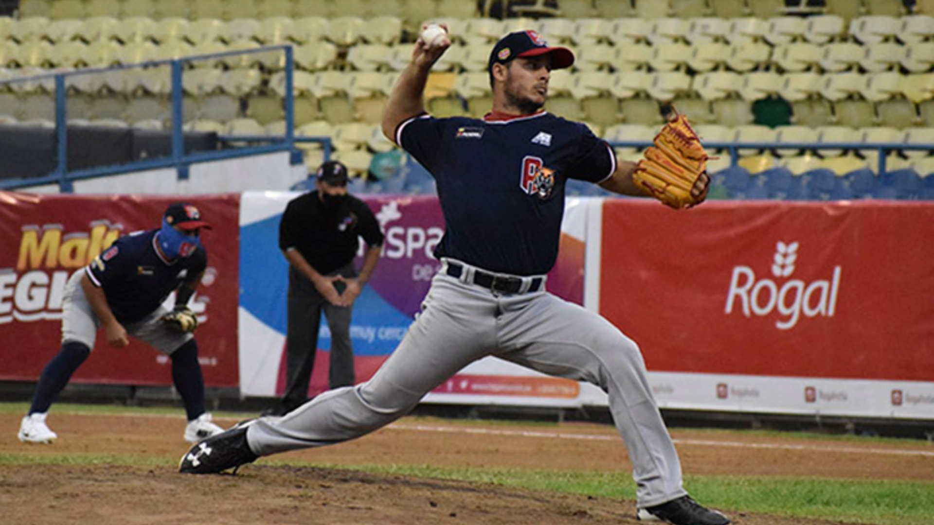 Lanzador cubano Pablo Luis Guillén se va al béisbol italiano