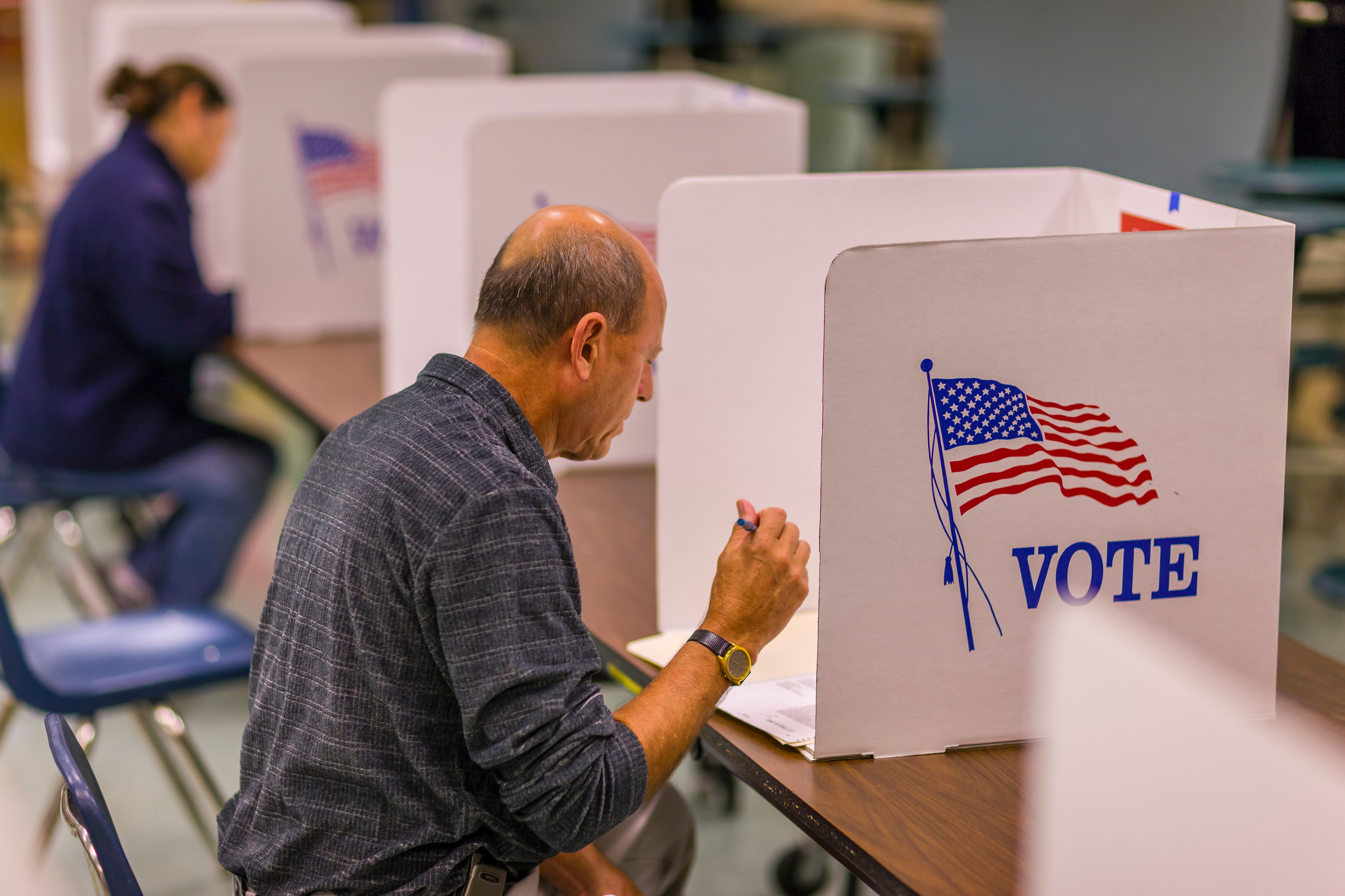 Los demócratas quieren bajar a 16 años la edad para votar