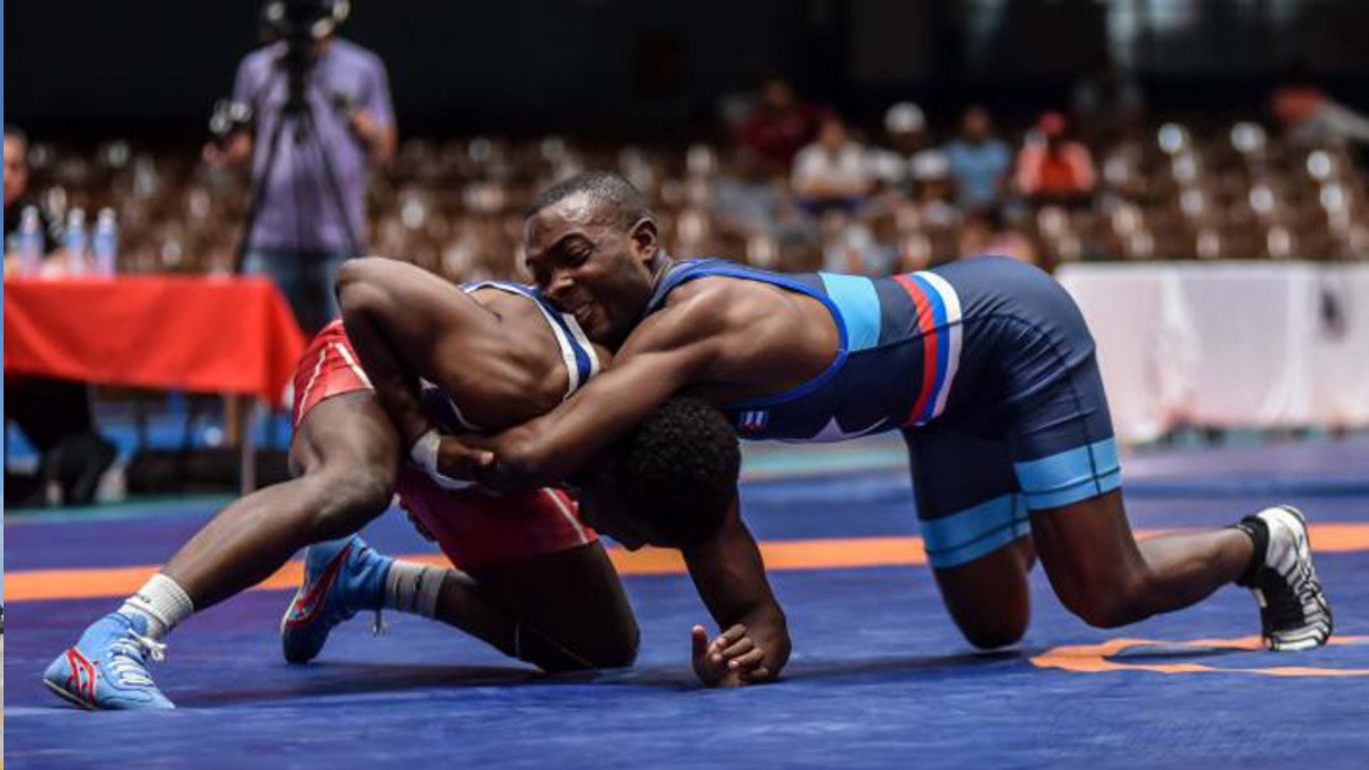 Luchador cubano abandona equipo nacional en República Dominicana