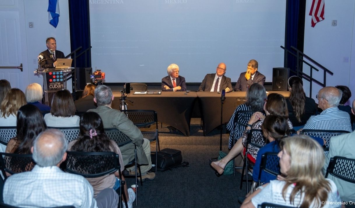 Más de 1000 comunicadores, incluidos cubanos, entrenados por Rusia desde 2024