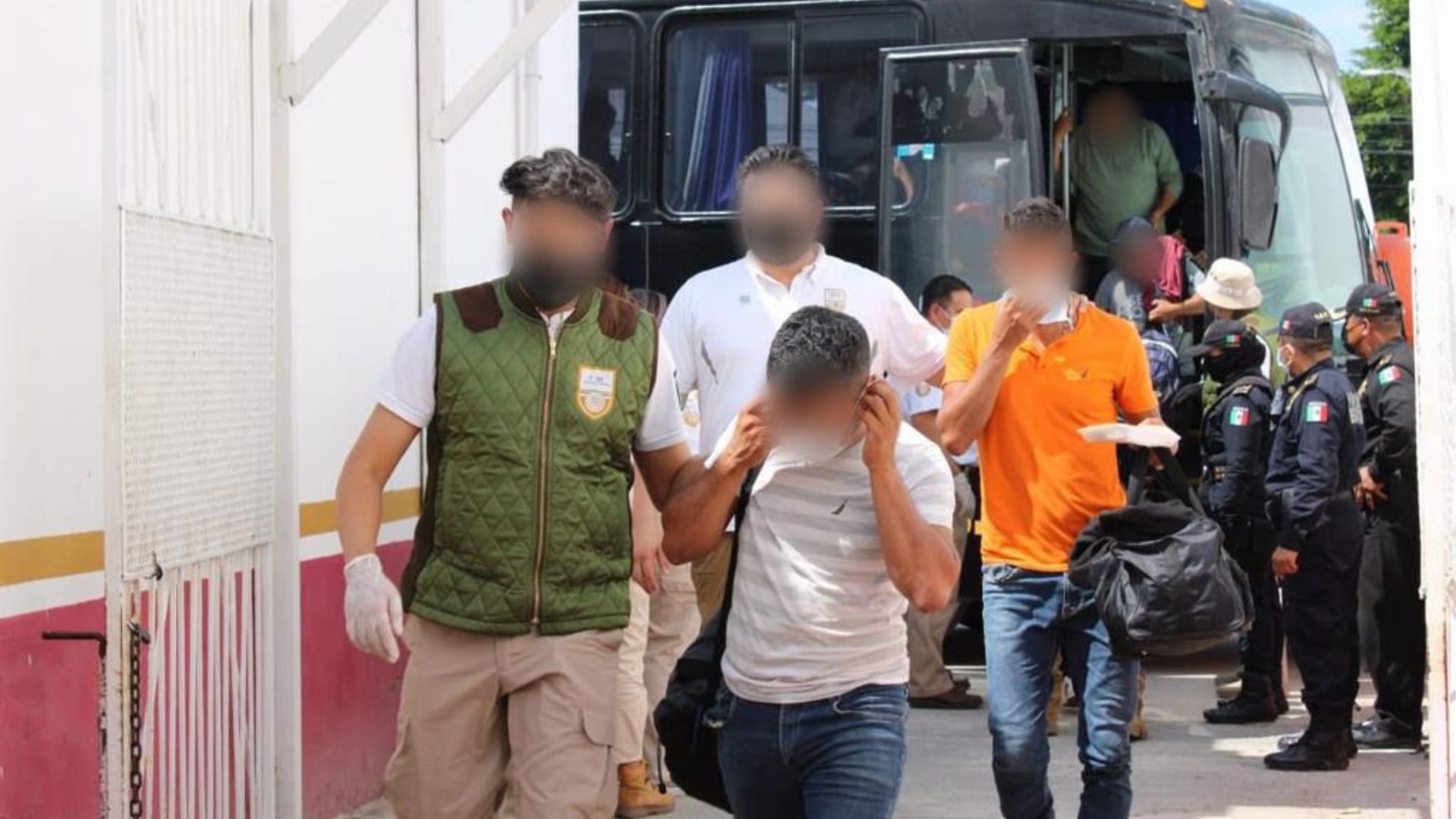 México: detienen a 155 migrantes irregulares, incluidos cubanos
