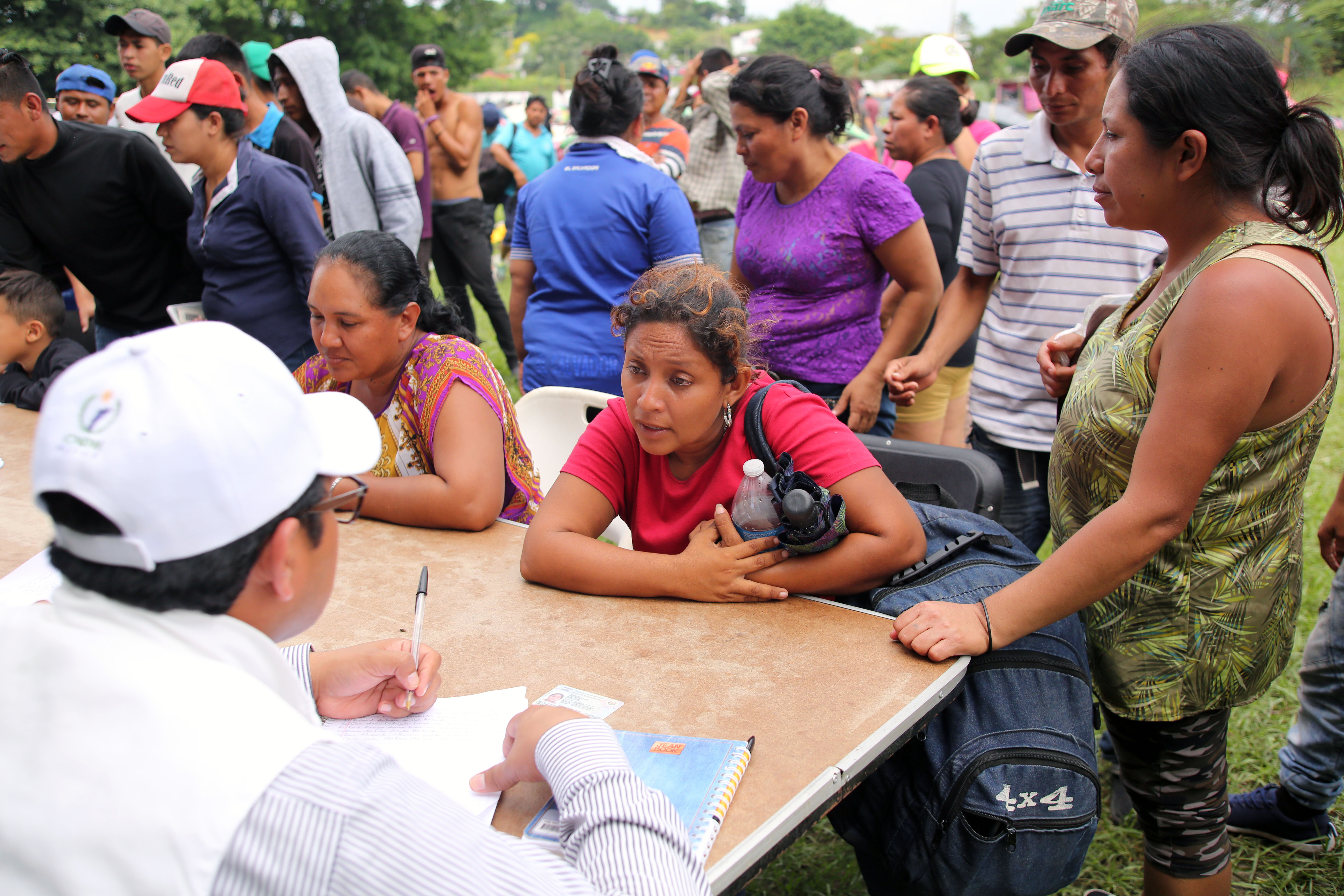 México pide a Cuba que acepte vuelos con deportados