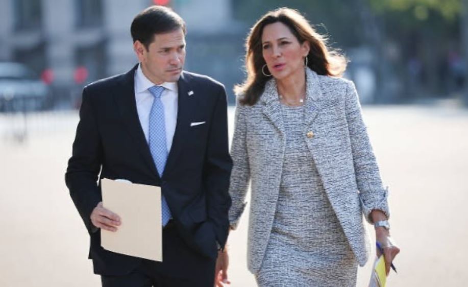 María Elvira Salazar anuncia que Marco Rubio es nominado como Secretario de Estado