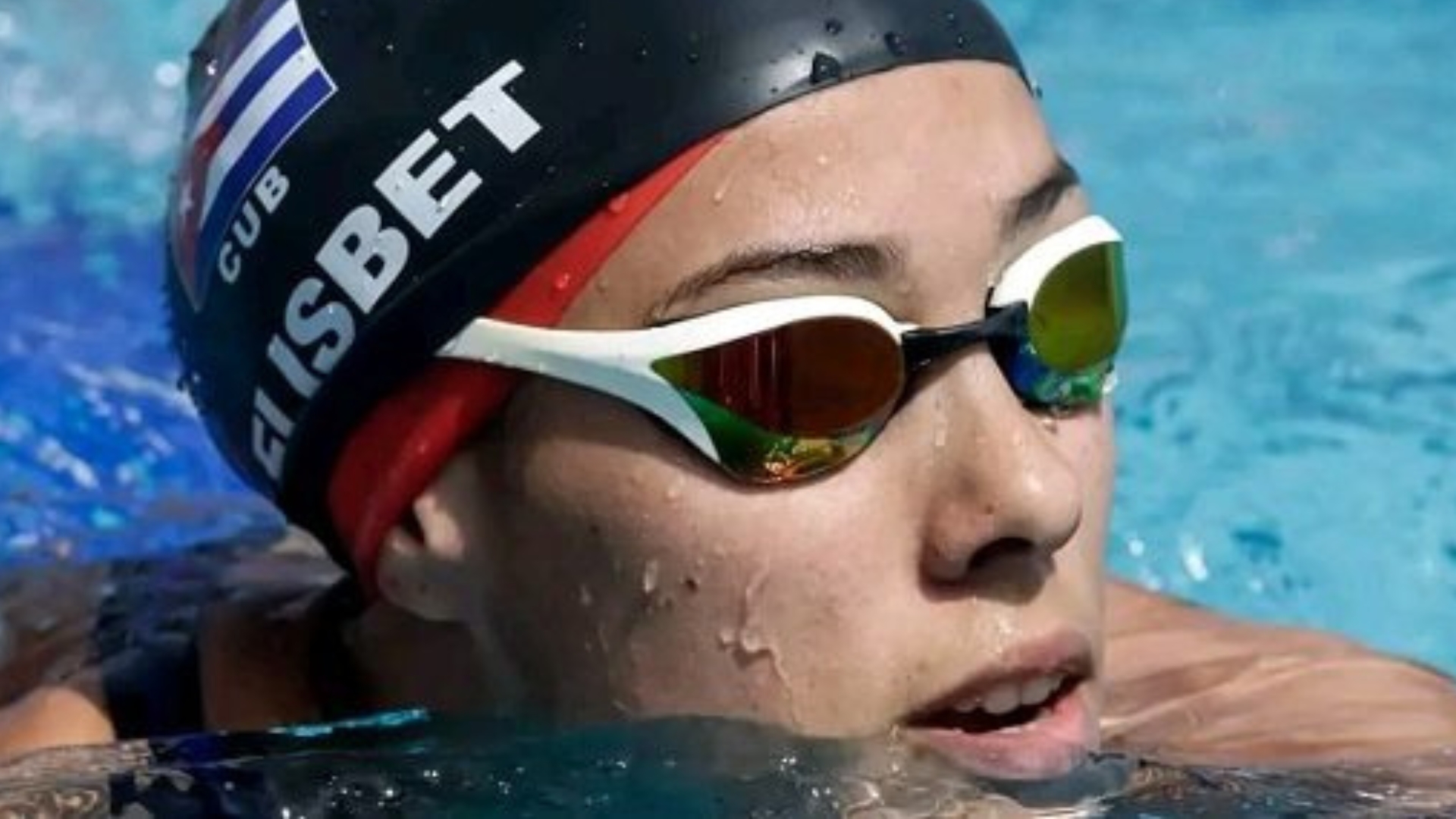 Mejor nadadora cubana abandona beca en Francia y se sale de la alta competencia