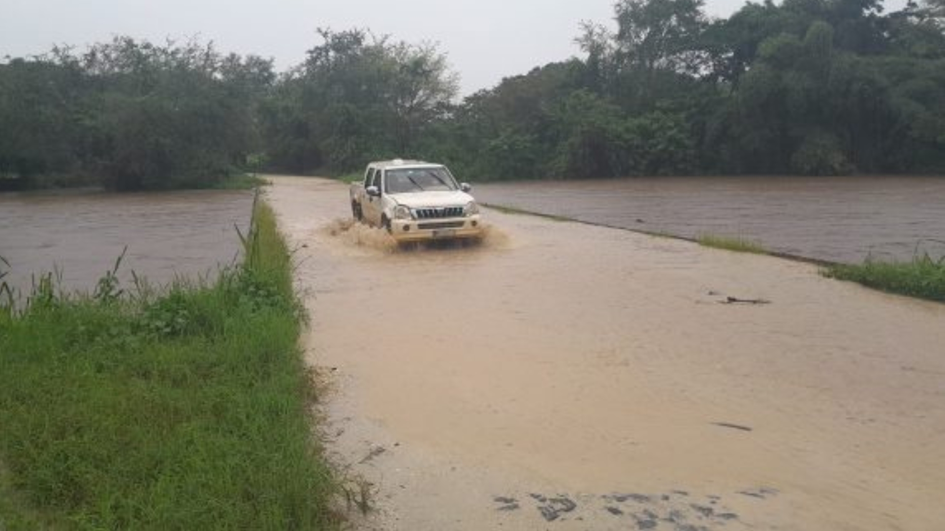 Meteorología de Cuba alerta sobre  fuertes lluvias e inundaciones 
