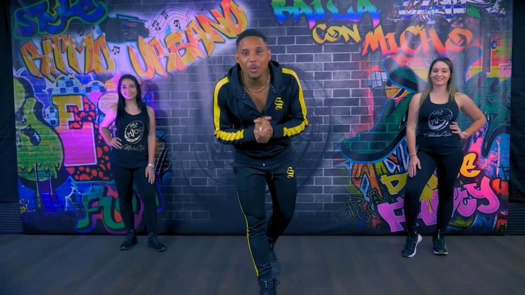 Micho Valdés, el cubano que enseña a bailar salsa a los Beckham en Miami