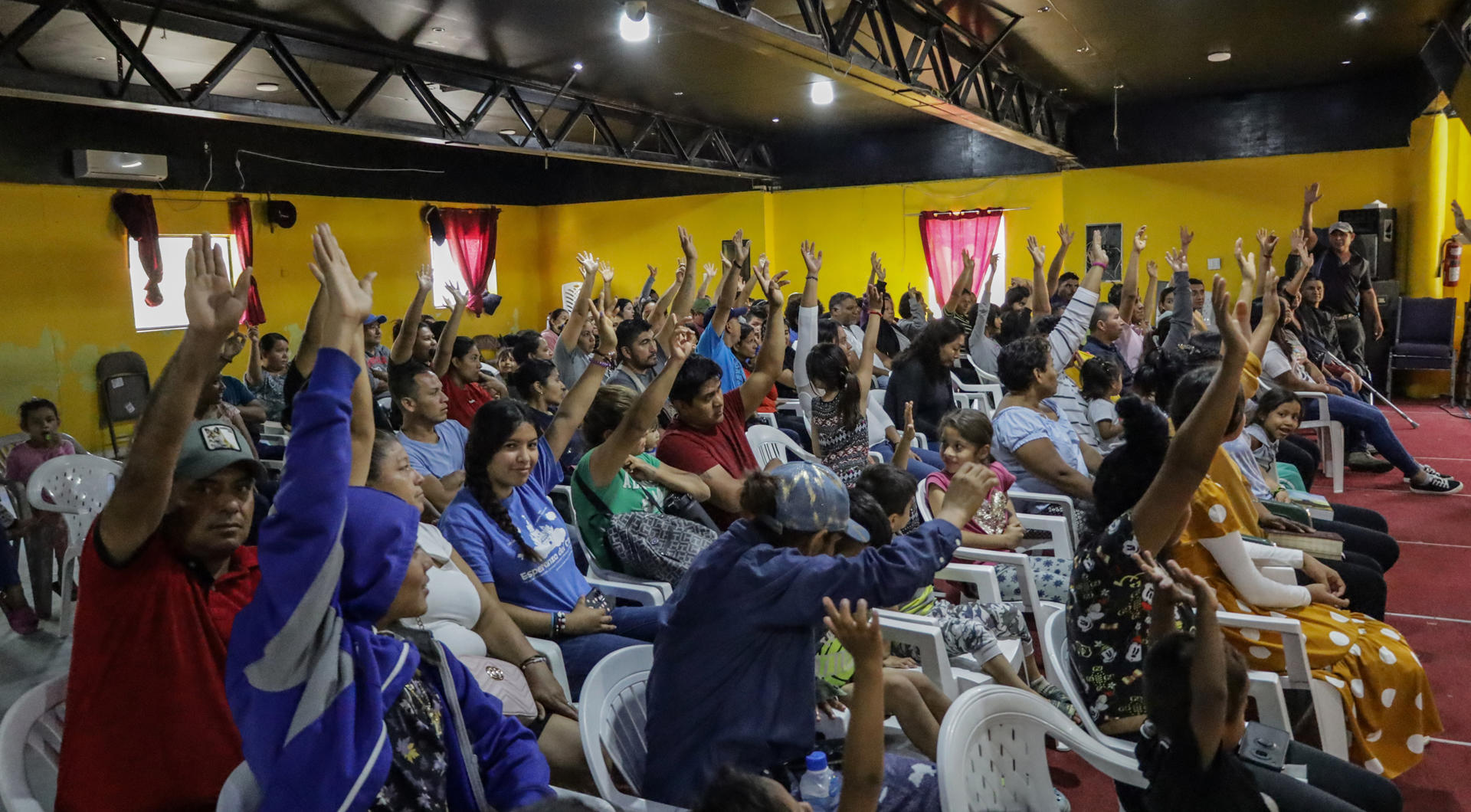 Migrantes inician ayuno indefinido en norte de México para pedir citas de asilo en EE.UU.