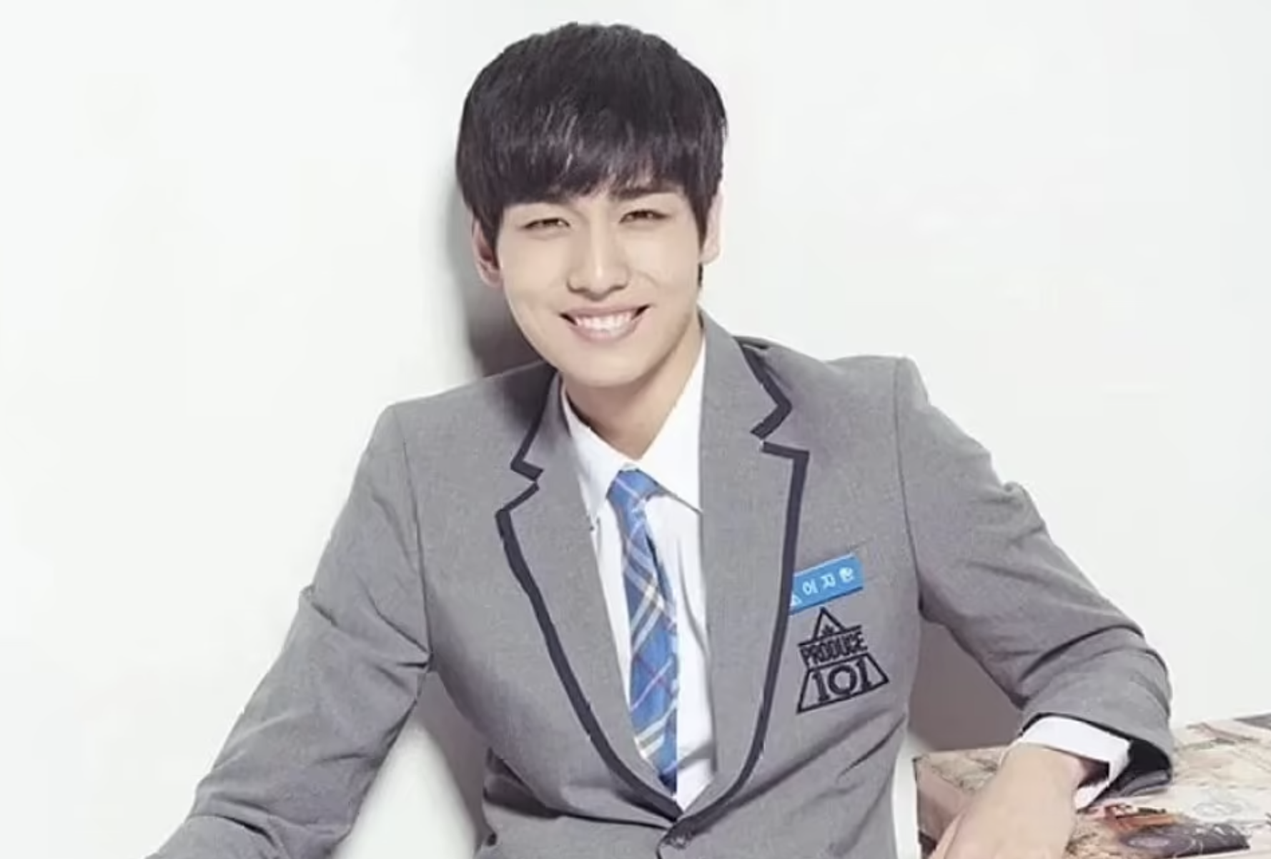 Muere aplastado por estampida masiva en fiesta de Halloween el cantante de K-pop y actor Lee Ji Han
